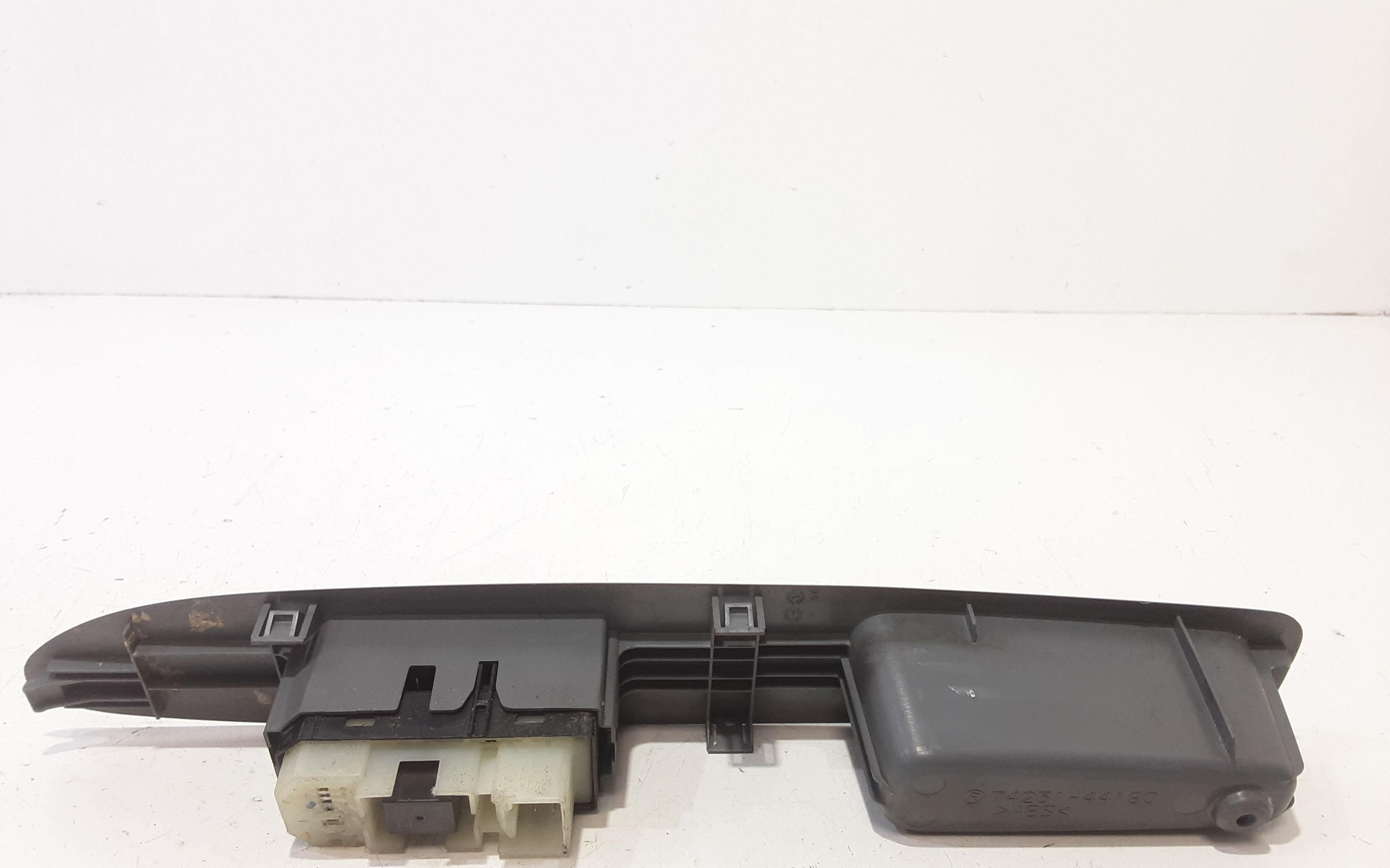 Interruttore Alzacristalli Porta Ant. Destro Usato