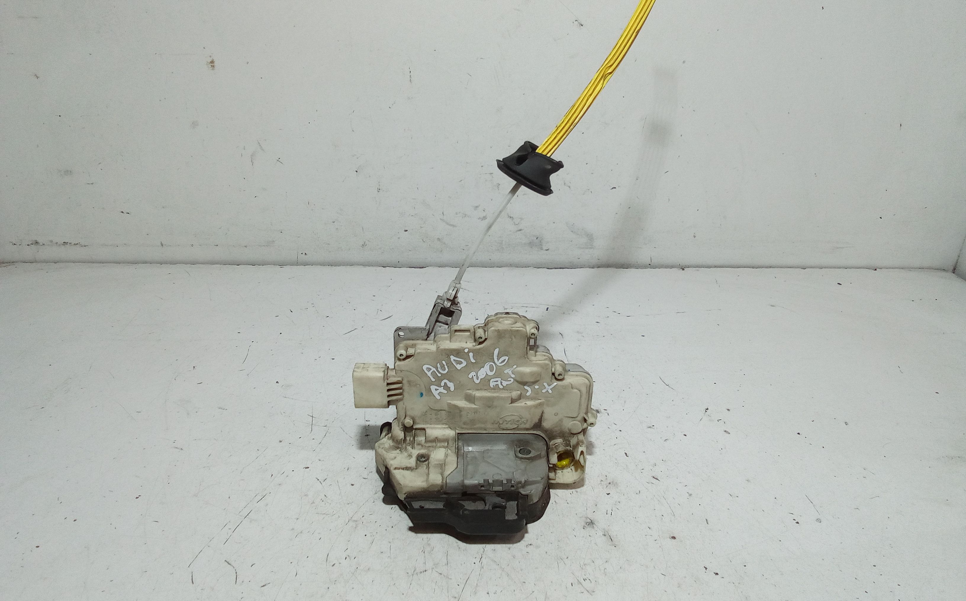 Serratura Porta Ant. Sinistro 4F1837015E Usato