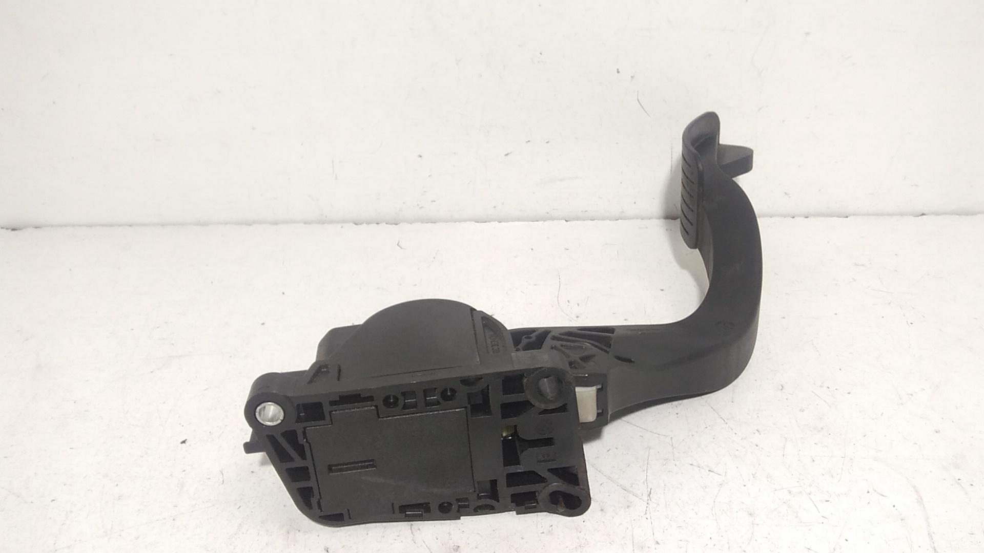 Pedale Acceleratore 1601CZ Usato