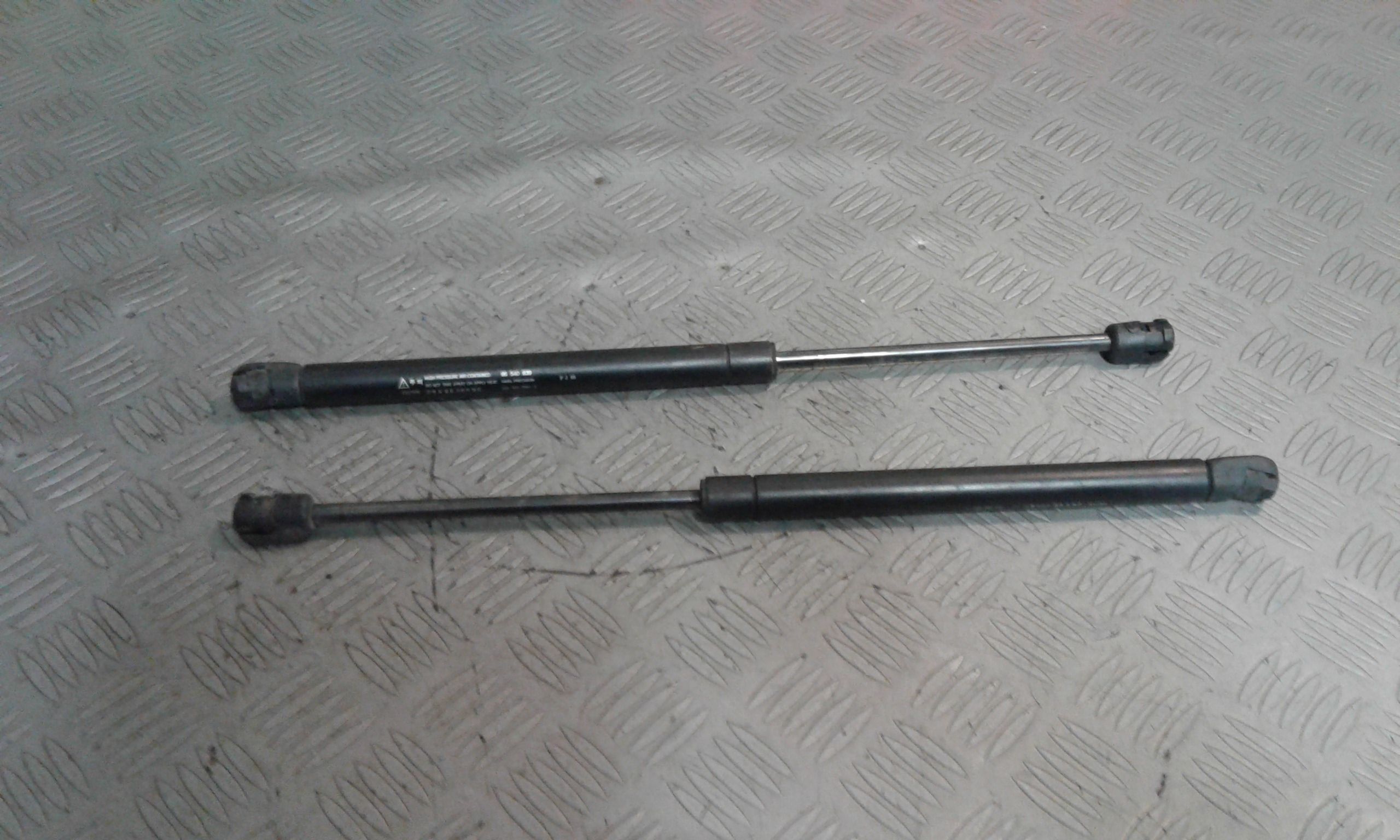 Cerniera Cofano Post. Destro Usato