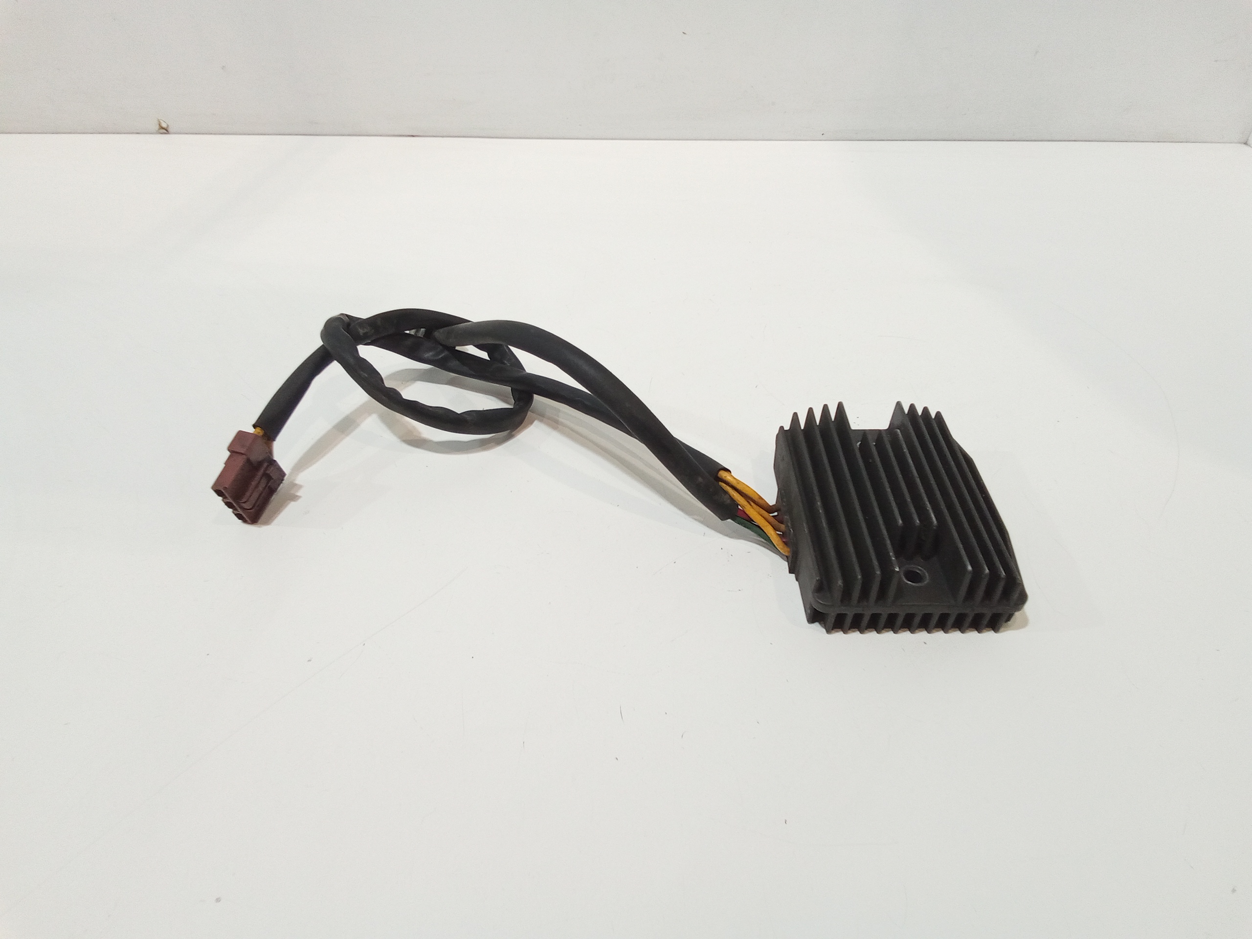 Regolatore Tensione Usato