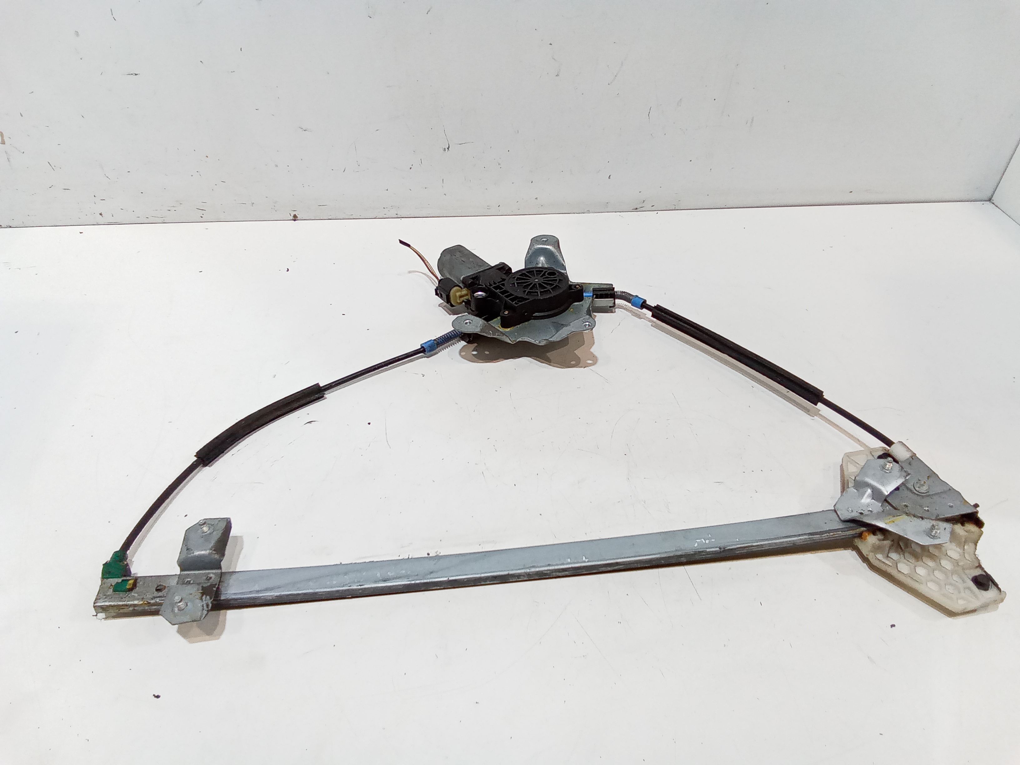 Alzacristallo Porta Ant. Destro Usato