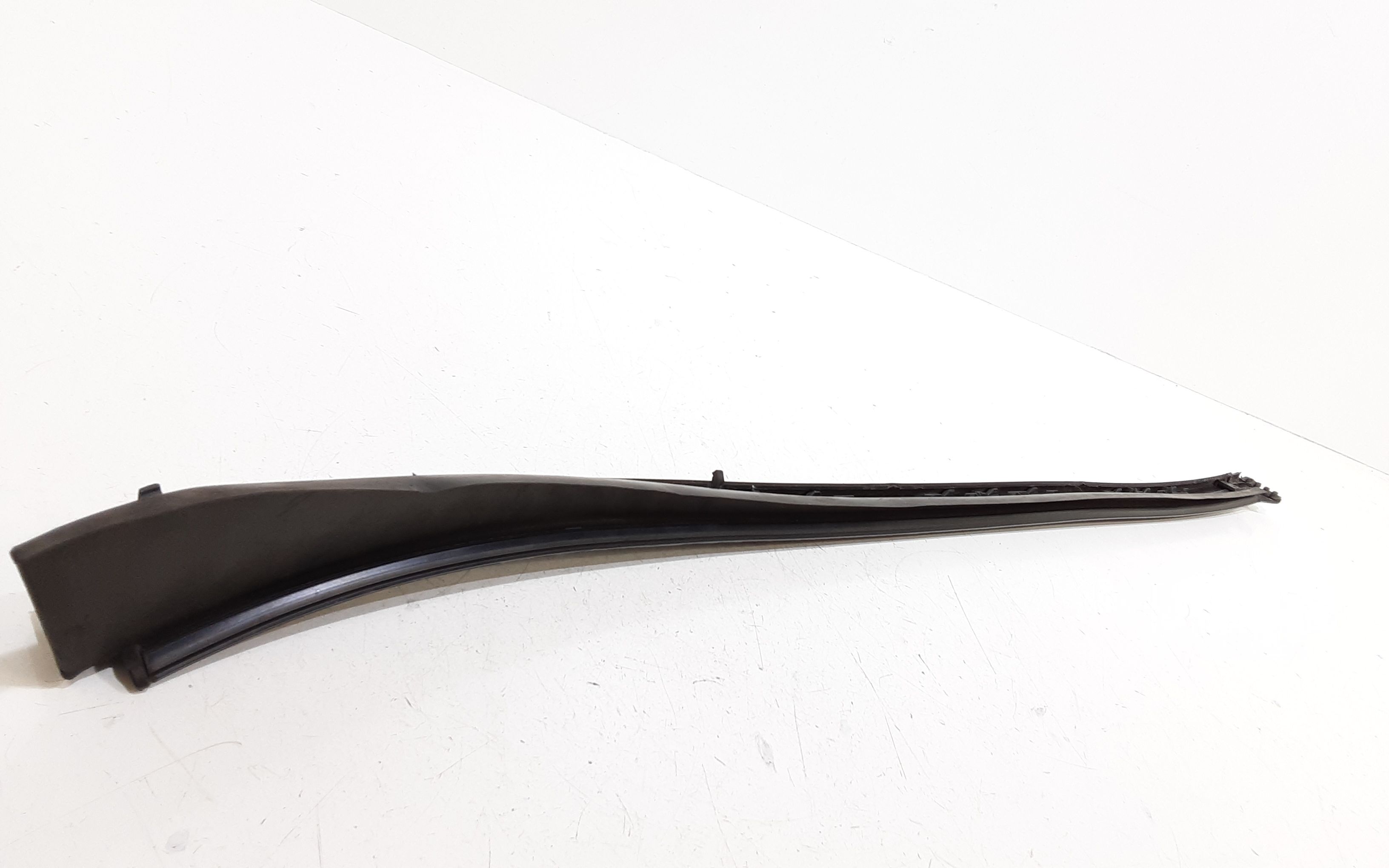 Griglia Parafango Ant. Sinistro Usato