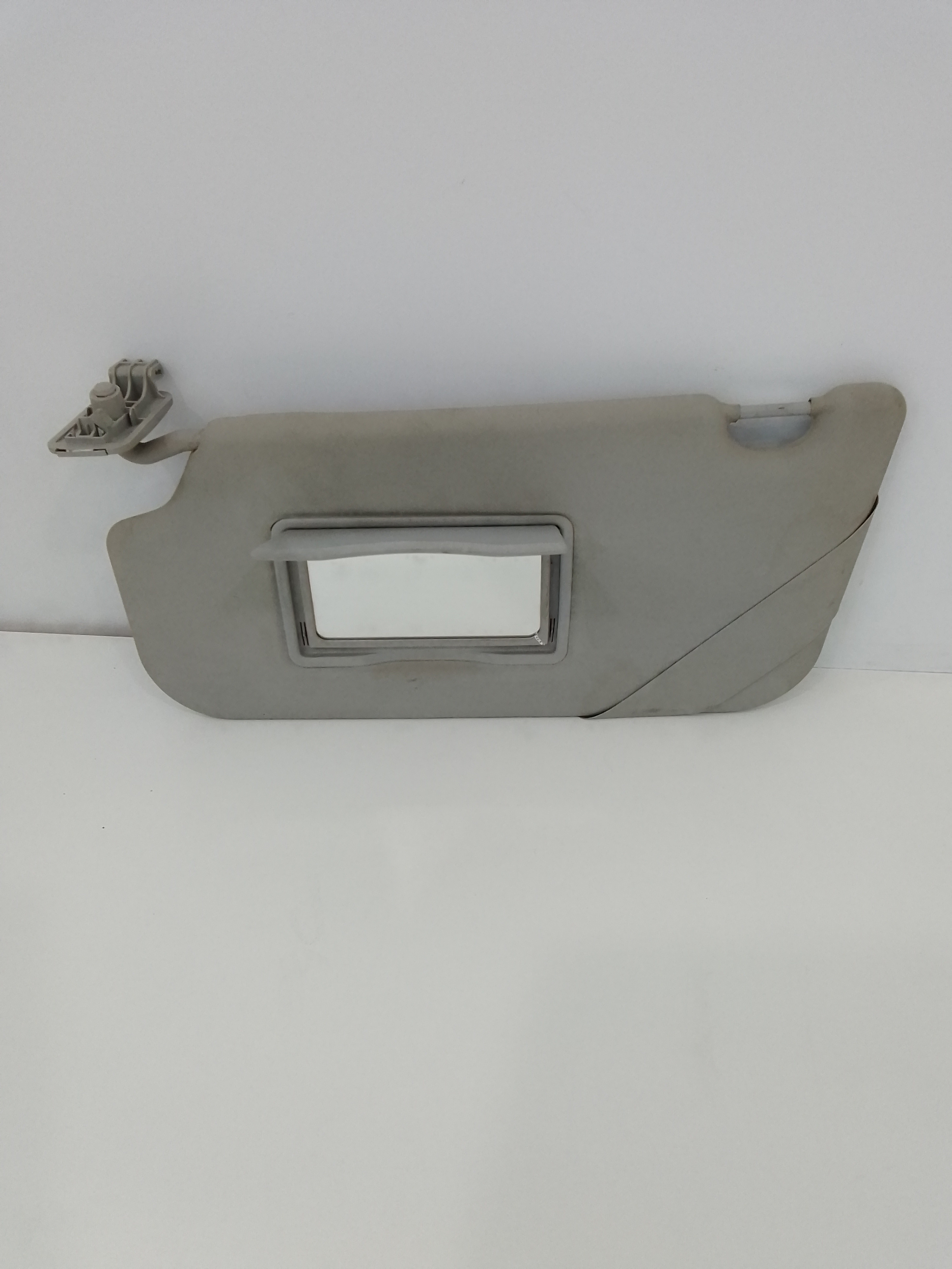 Aletta Parasole Parabrezza Sinistro 1702310 Usato