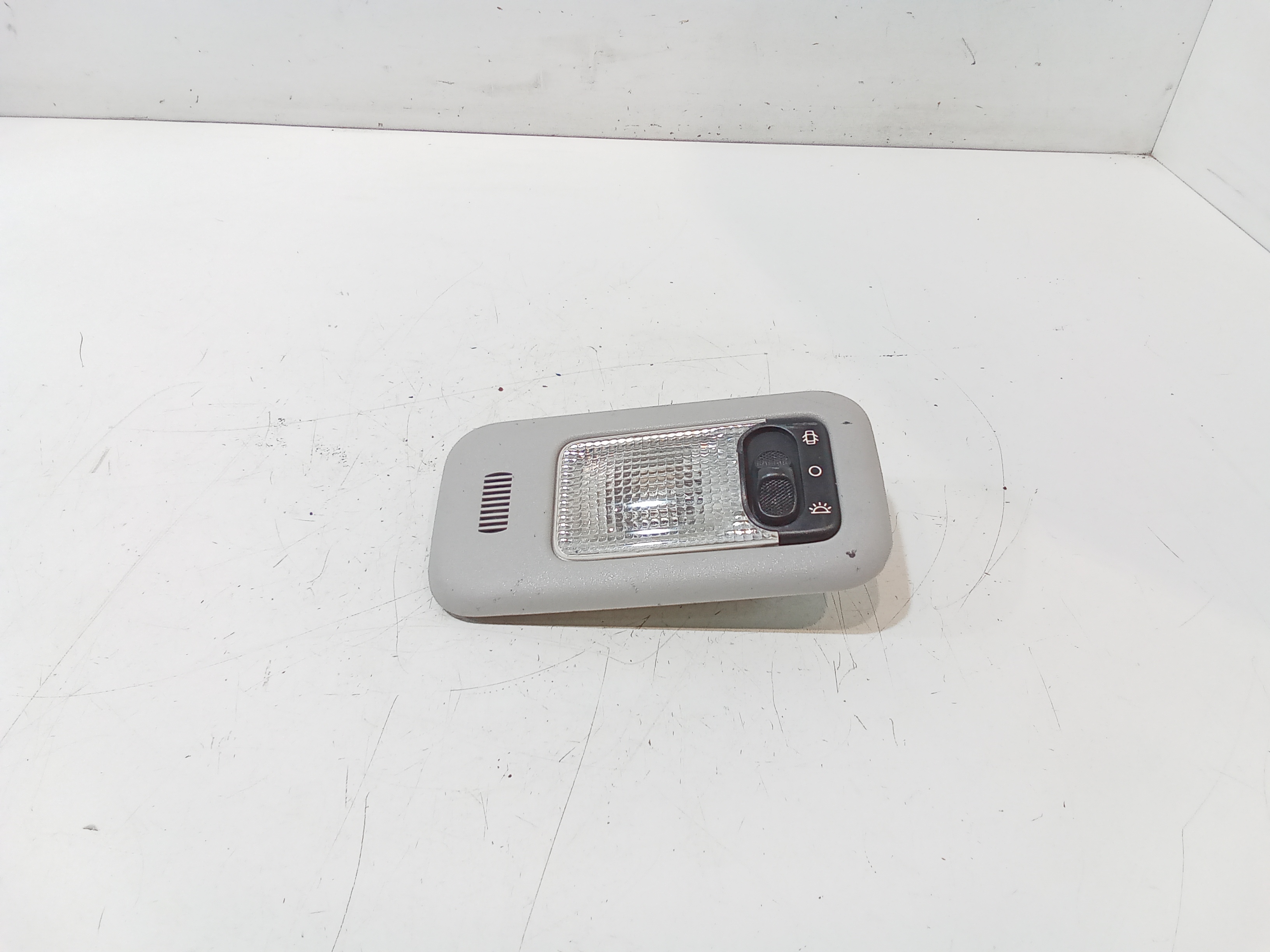 Luce Cortesia Ant. Tetto 6362P3 Usato