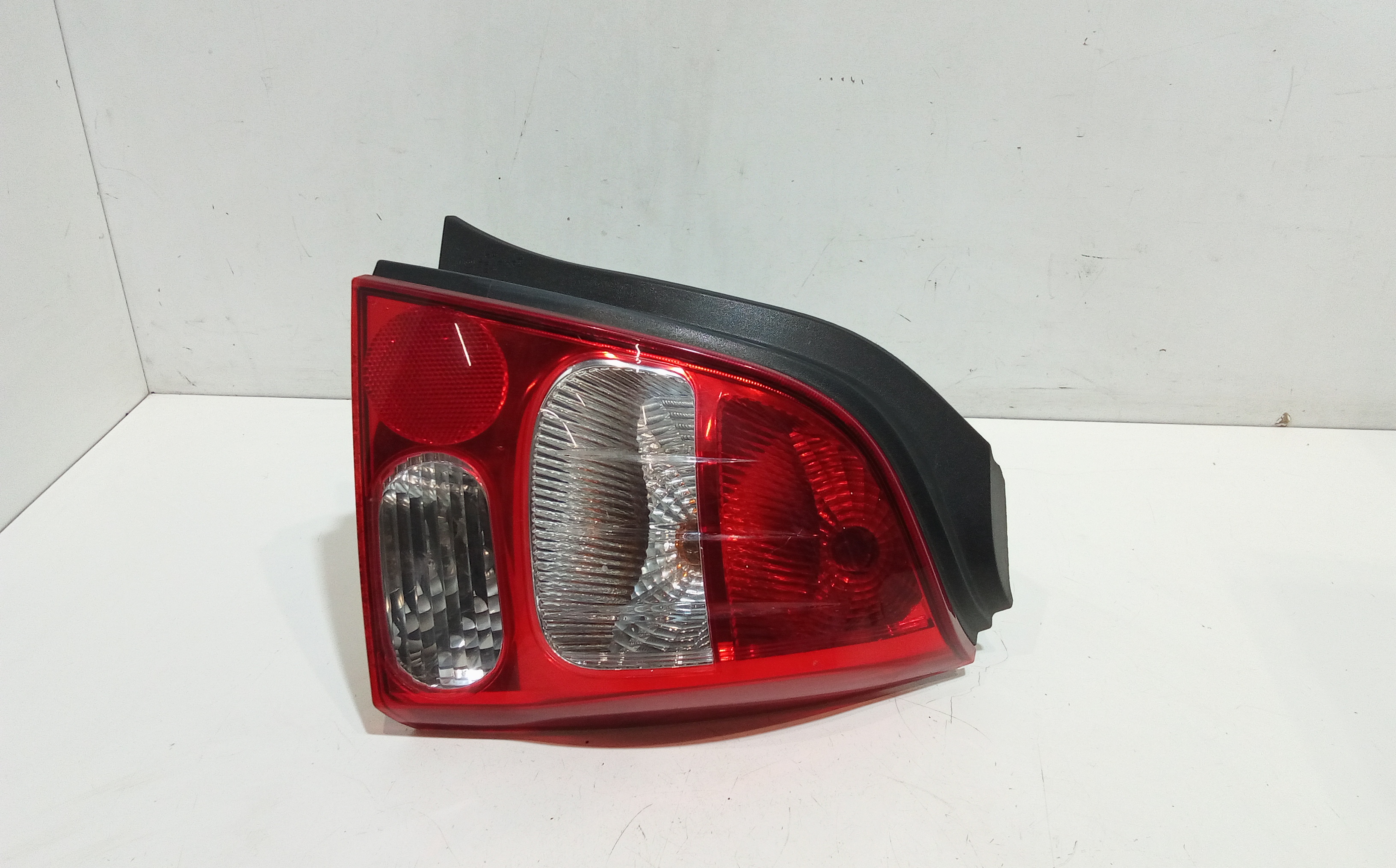 Fanale Post. Destro 8200387889 Usato