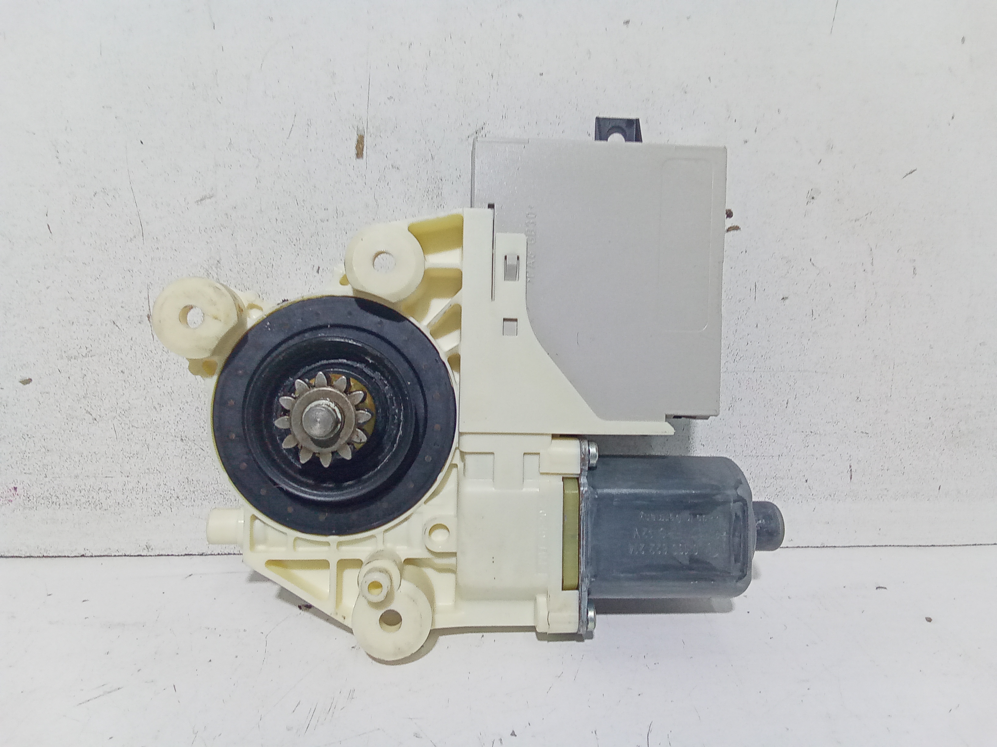 Motorino Alzacristallo Porta Ant. Destro 1347884 Usato