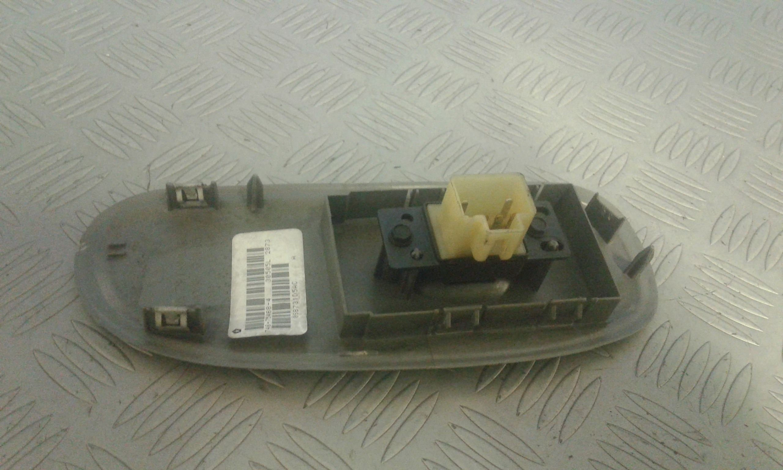 Interruttore Alzacristalli Porta Ant. Destro K04685433 Usato