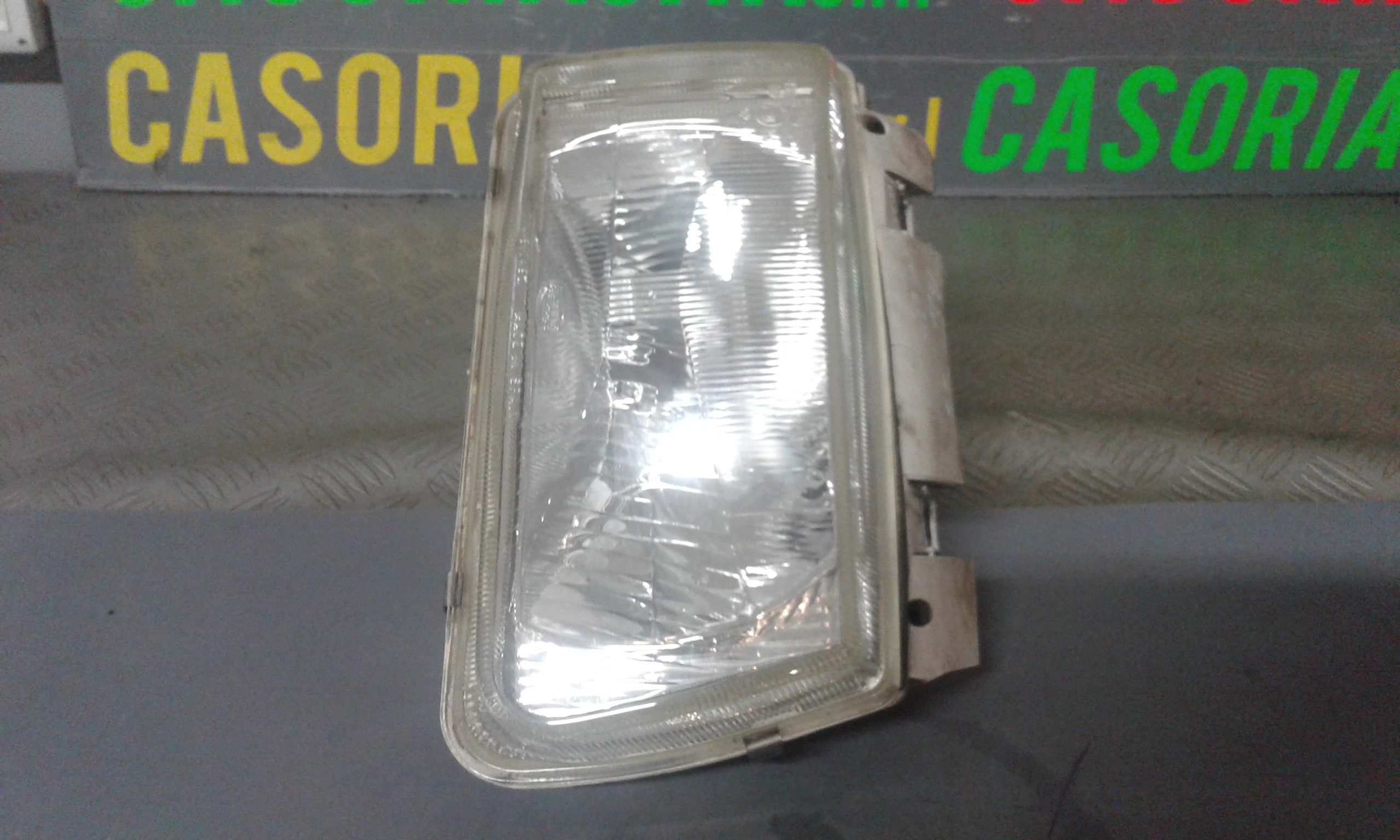 Proiettore Destro 6N1941016 Usato