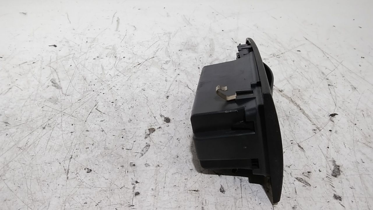 Interruttore Alzacristalli Porta Post. Destro 735398869 Usato