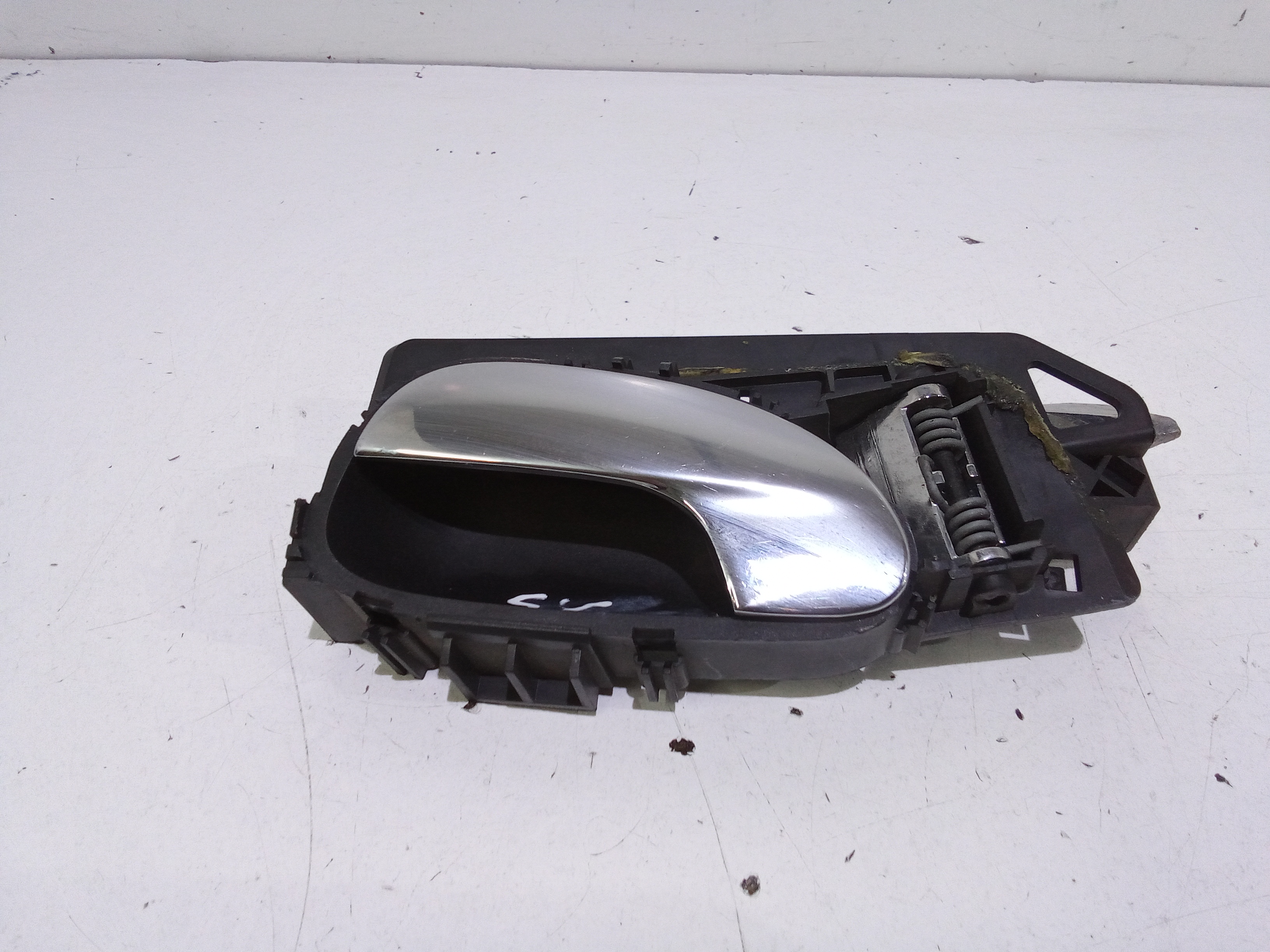 Maniglia Int. Apertura Porta Ant. Sinistro 9143E9 Usato