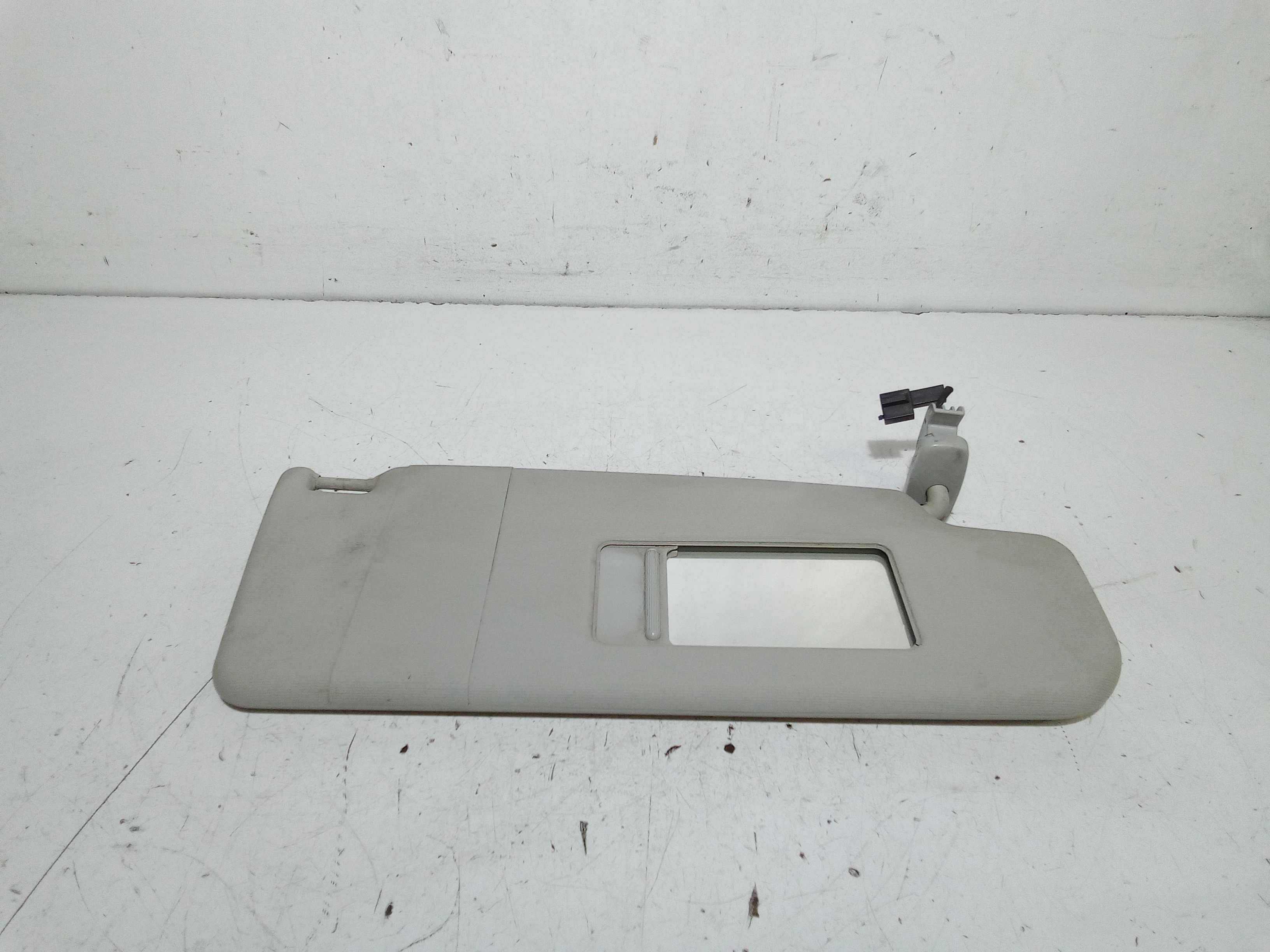 Aletta Parasole Parabrezza Destro 6Q0857552F2F4 Usato