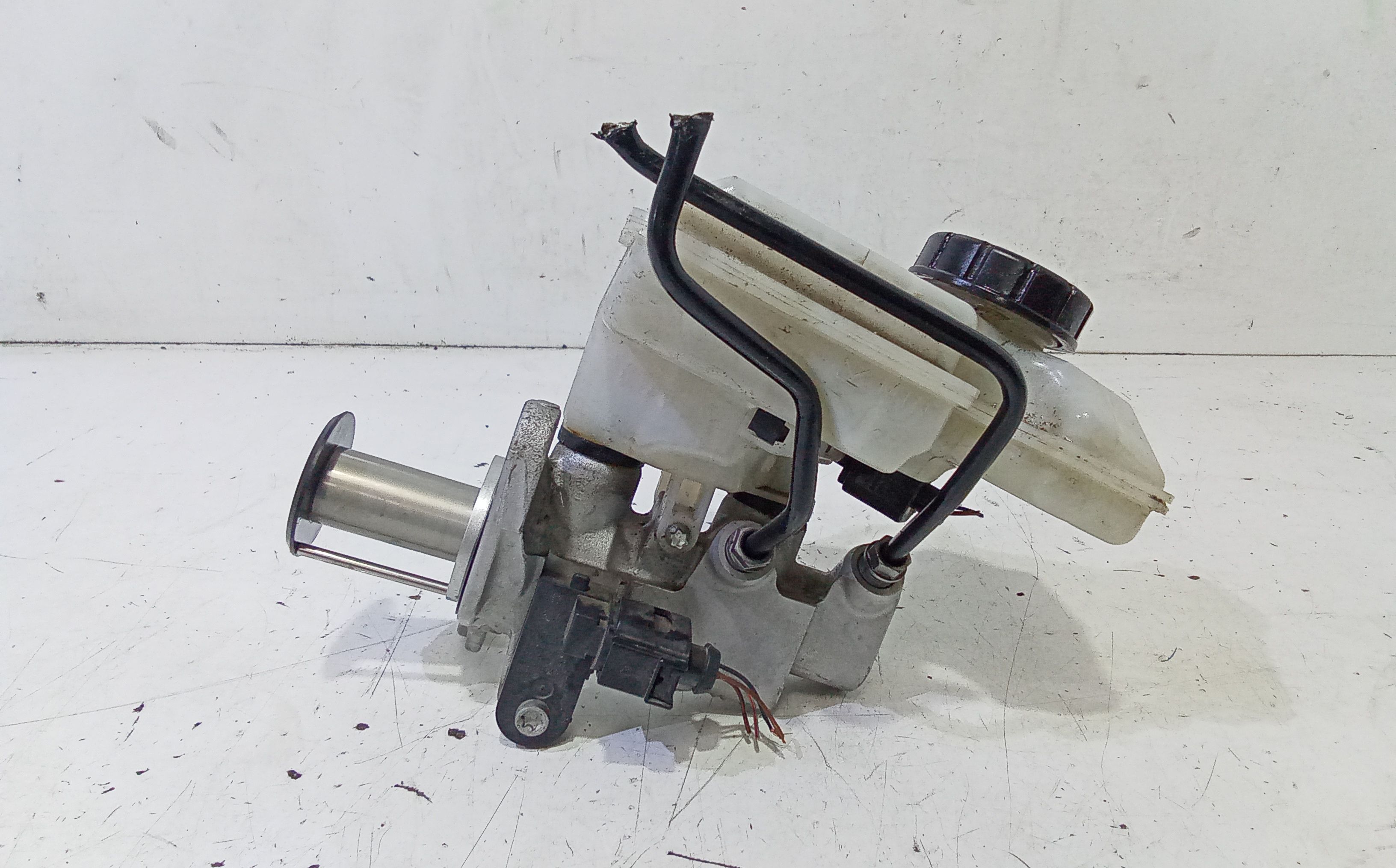 Pompa Comando Freni 5Q1614019AAREP Usato