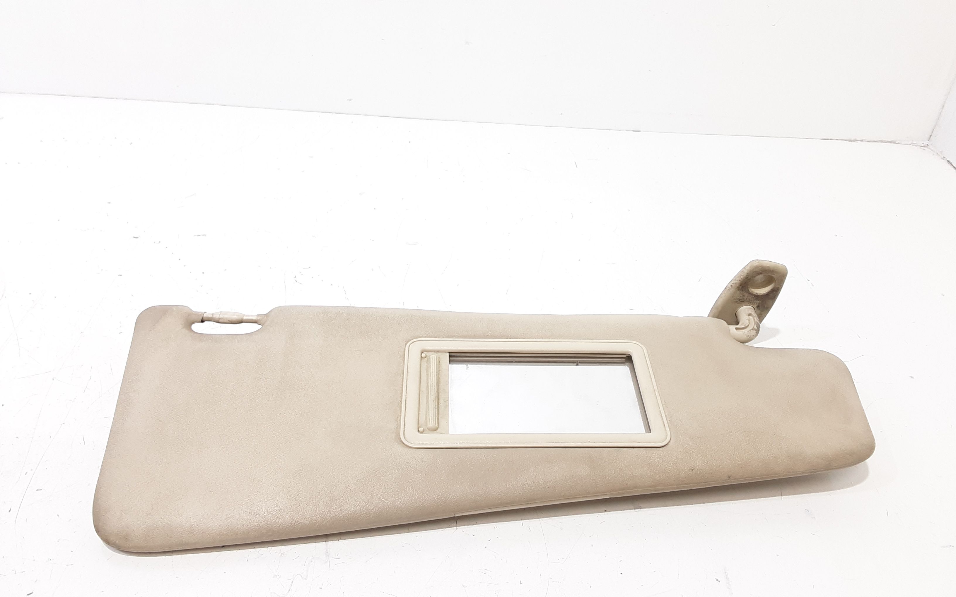 Aletta Parasole Parabrezza Destro 735383410 Usato