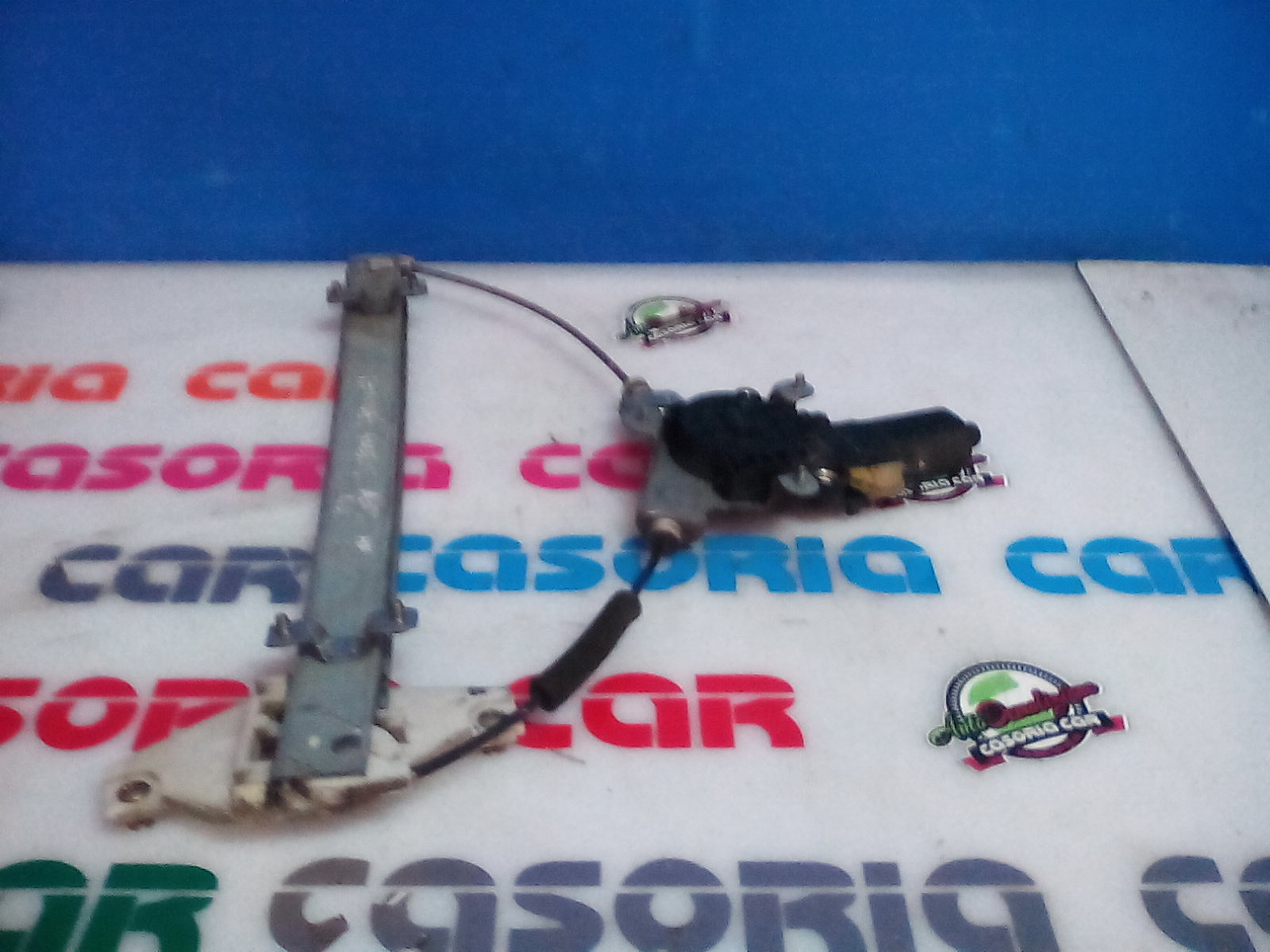 Alzacristallo Porta Ant. Destro 8240225000 Usato