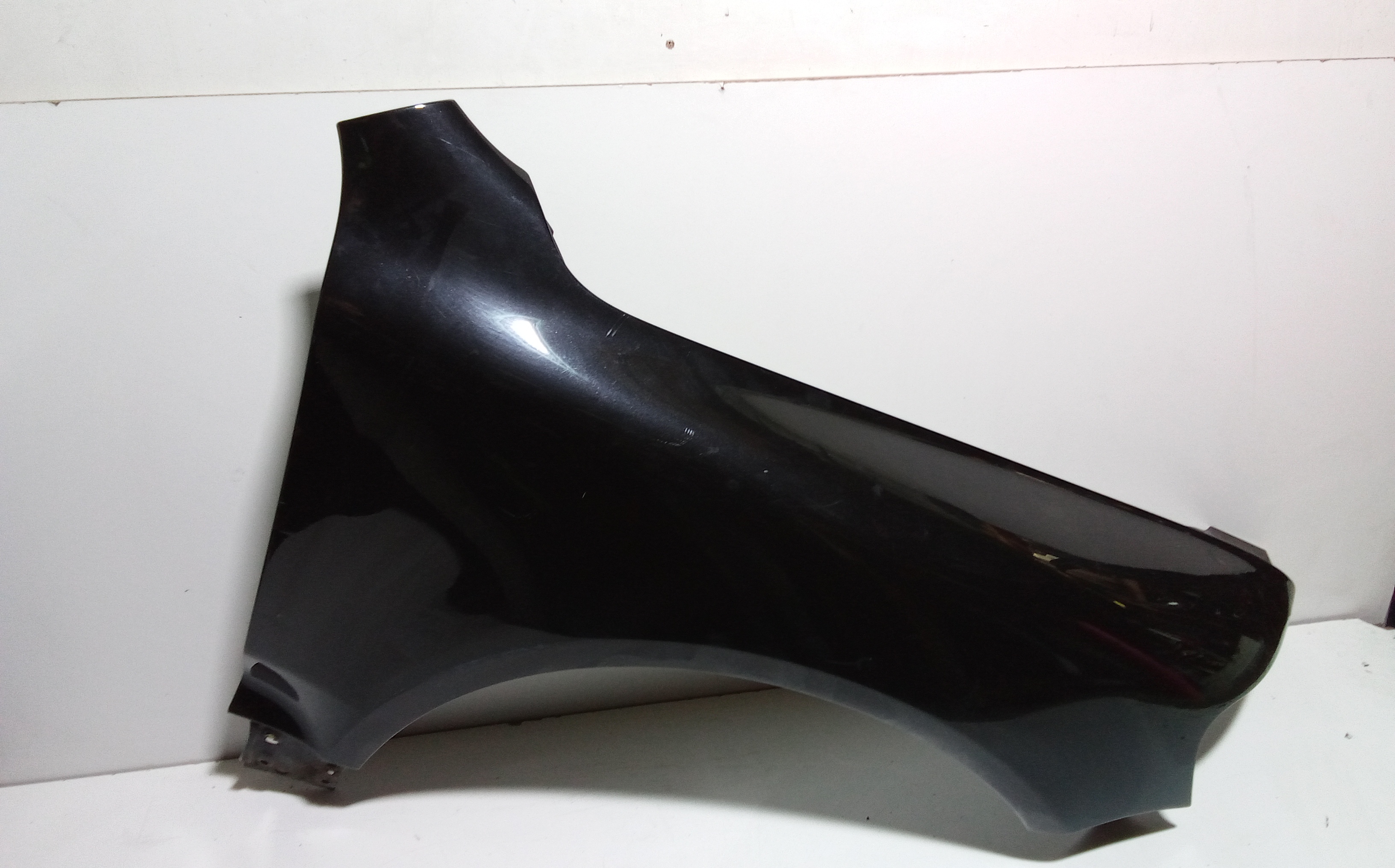 Parafango Ant. Destro 7L6821102N Usato