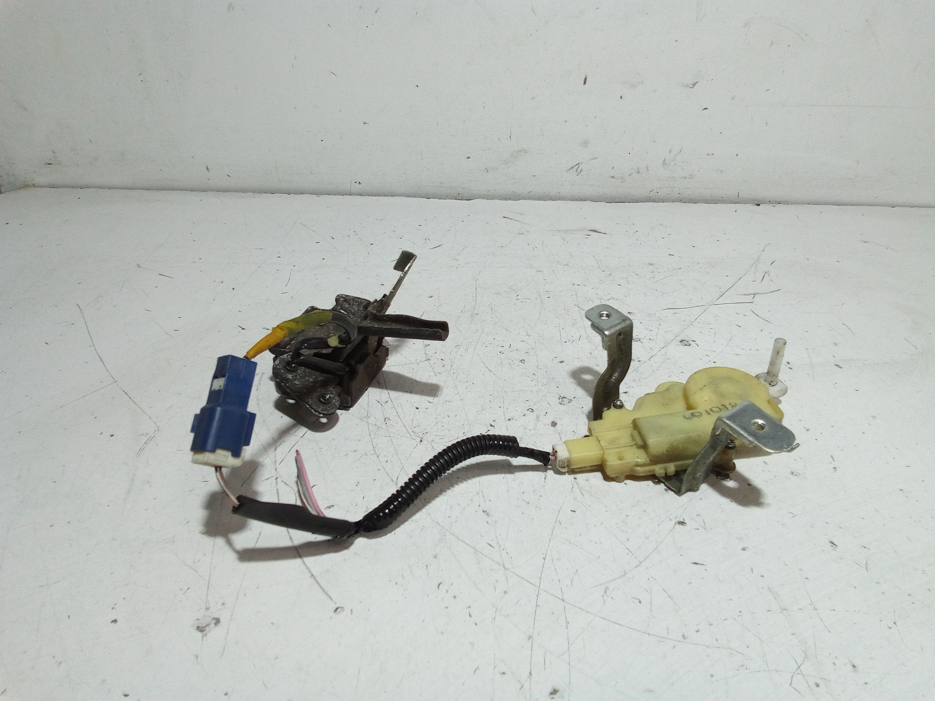 Serratura Cofano Post. Usato