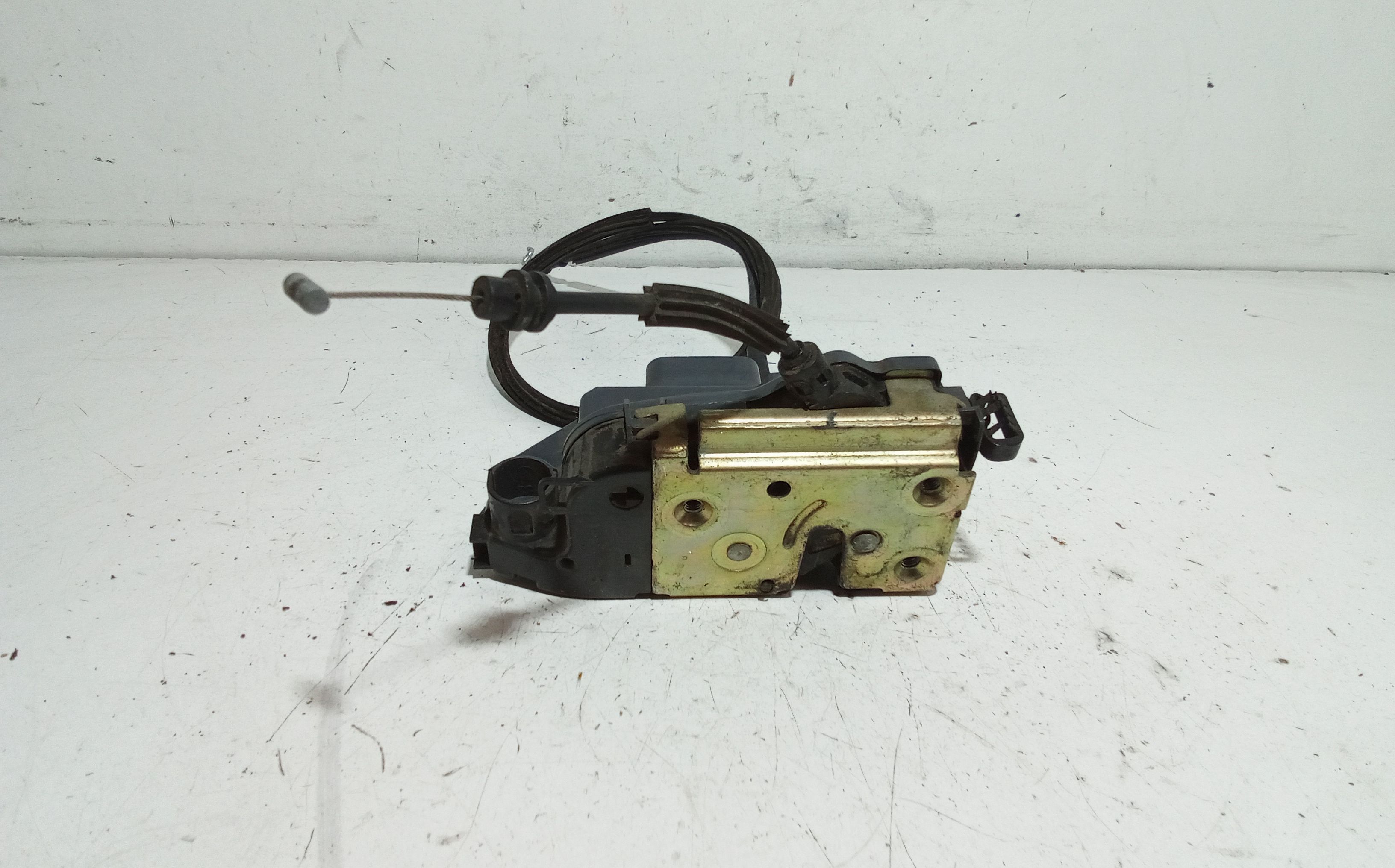 Serratura Porta Ant. Destro 9136K8 Usato