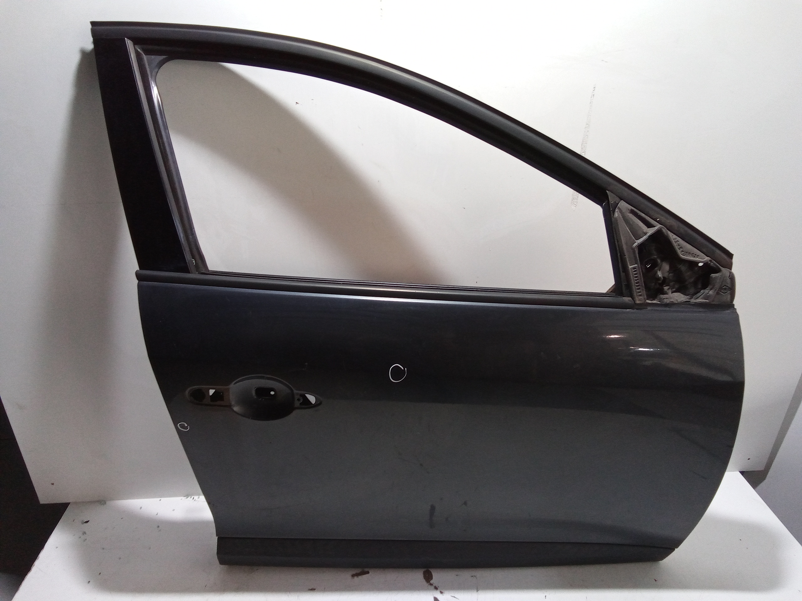 Porta Ant. Destro 801002508R Usato