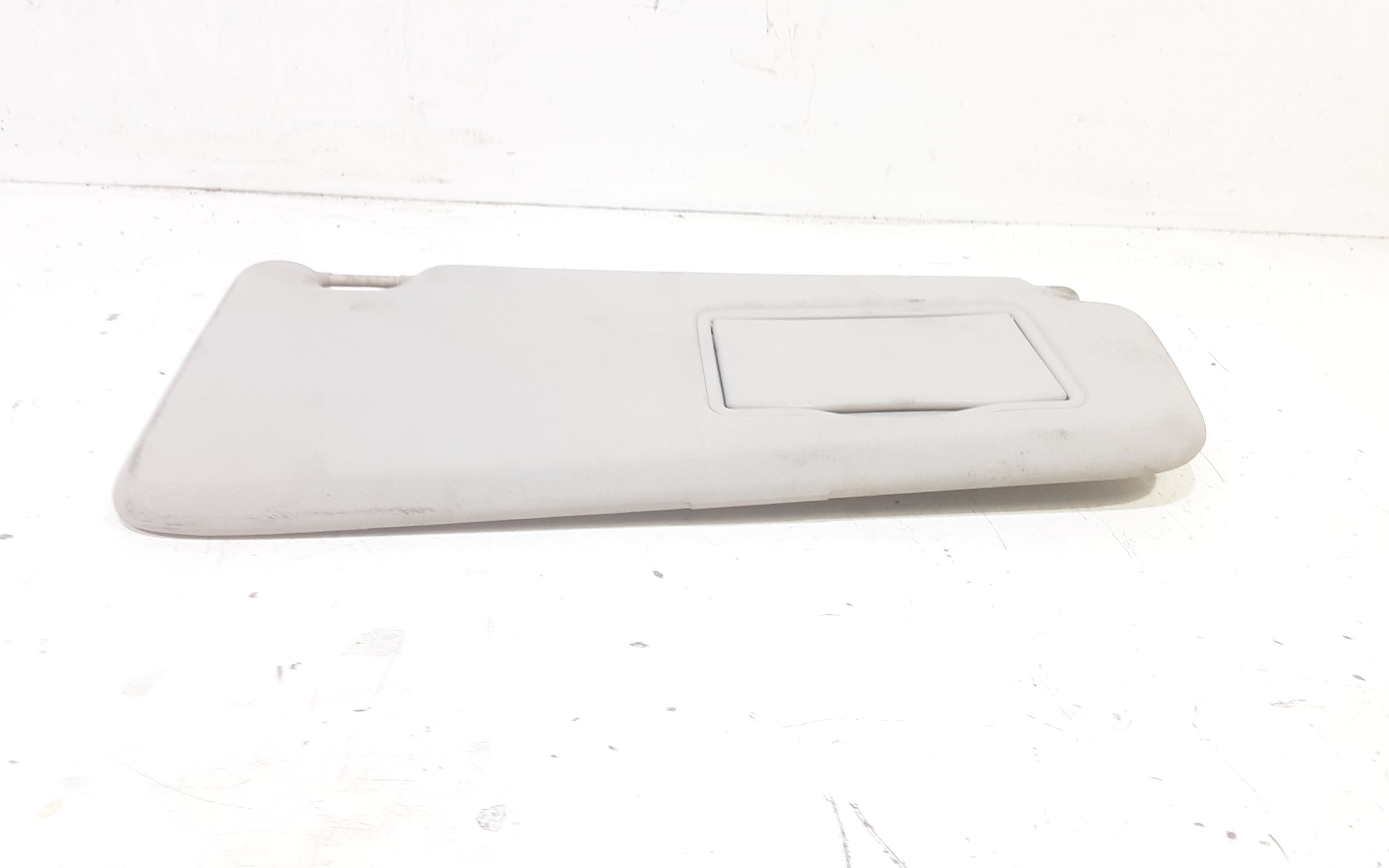 Aletta Parasole Parabrezza Destro 1880327 Usato