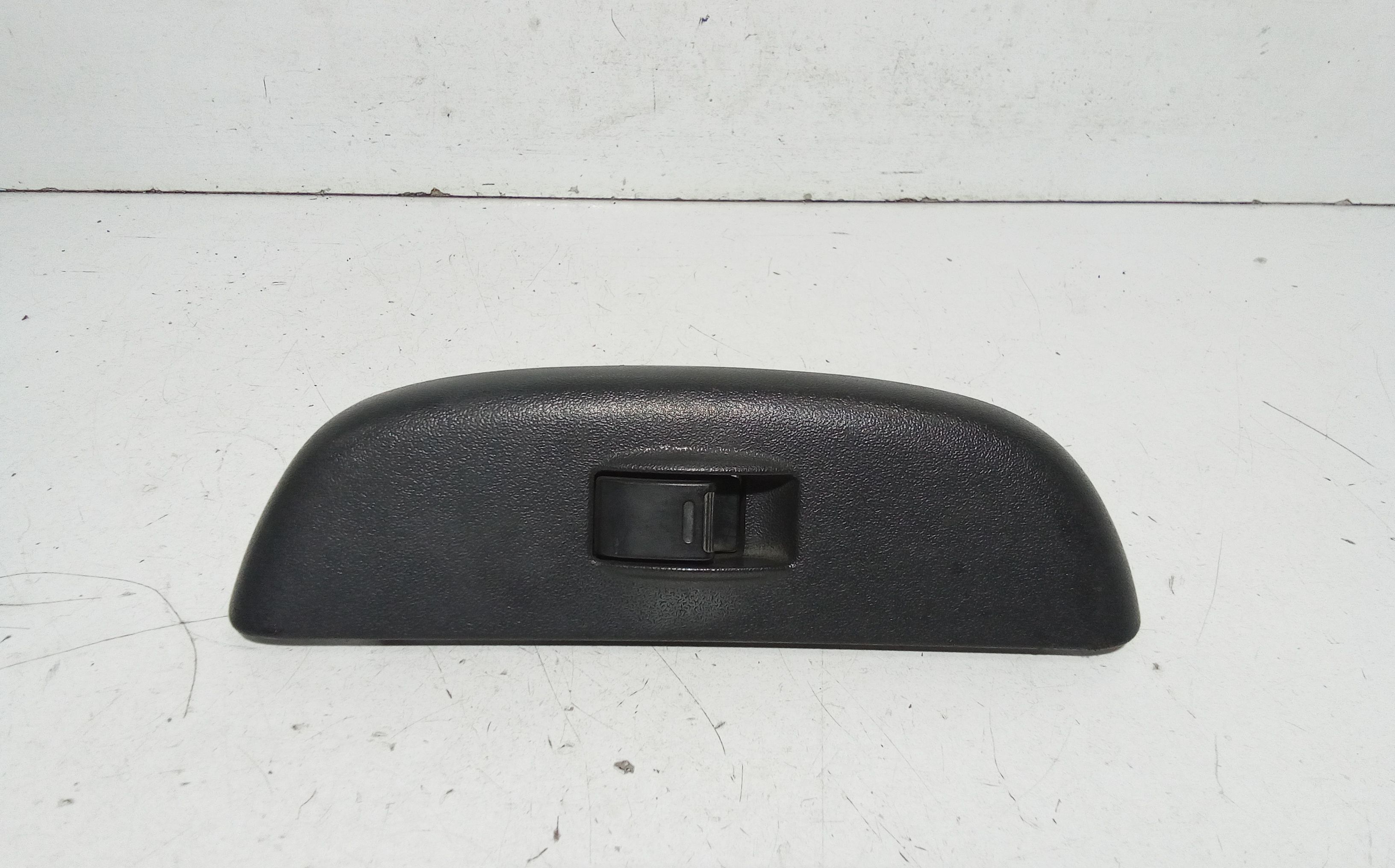 Interruttore Alzacristalli Porta Ant. Destro Usato