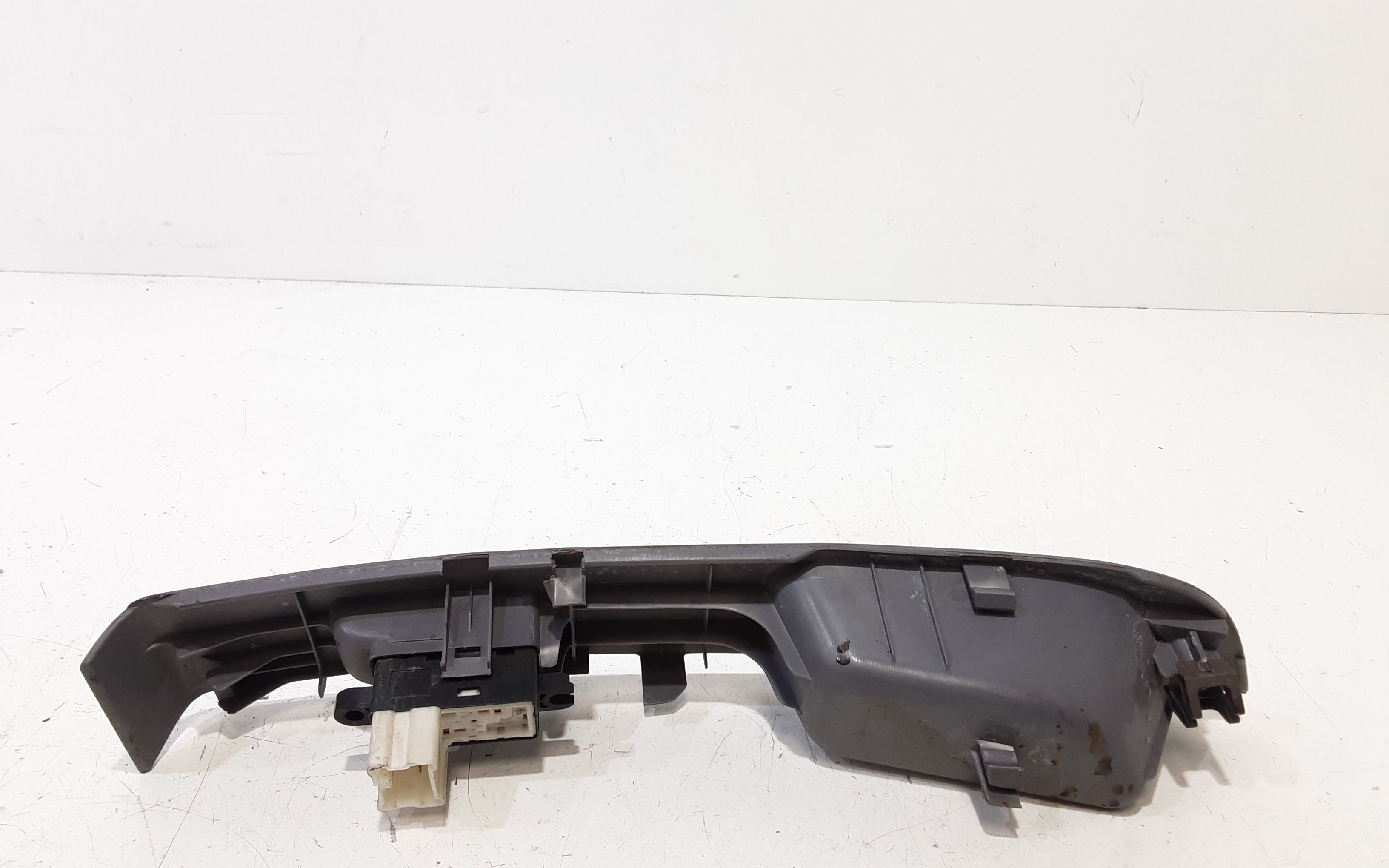 Interruttore Alzacristalli Porta Ant. Destro Usato