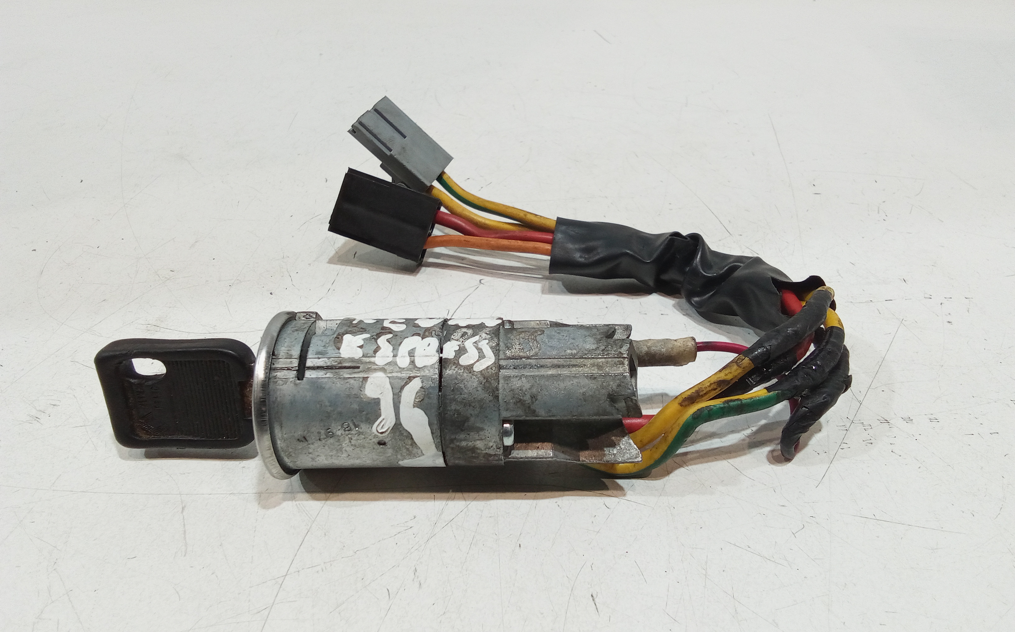 Commutatore Avviamento Con Cilindretti Serrature Usato