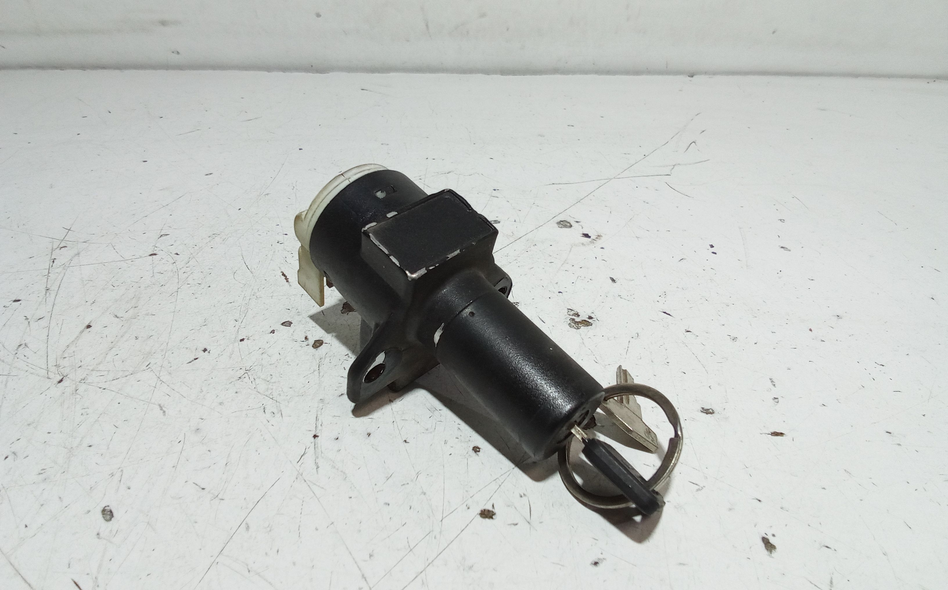 Commutatore Avviamento Con Cilindretti Serrature Usato