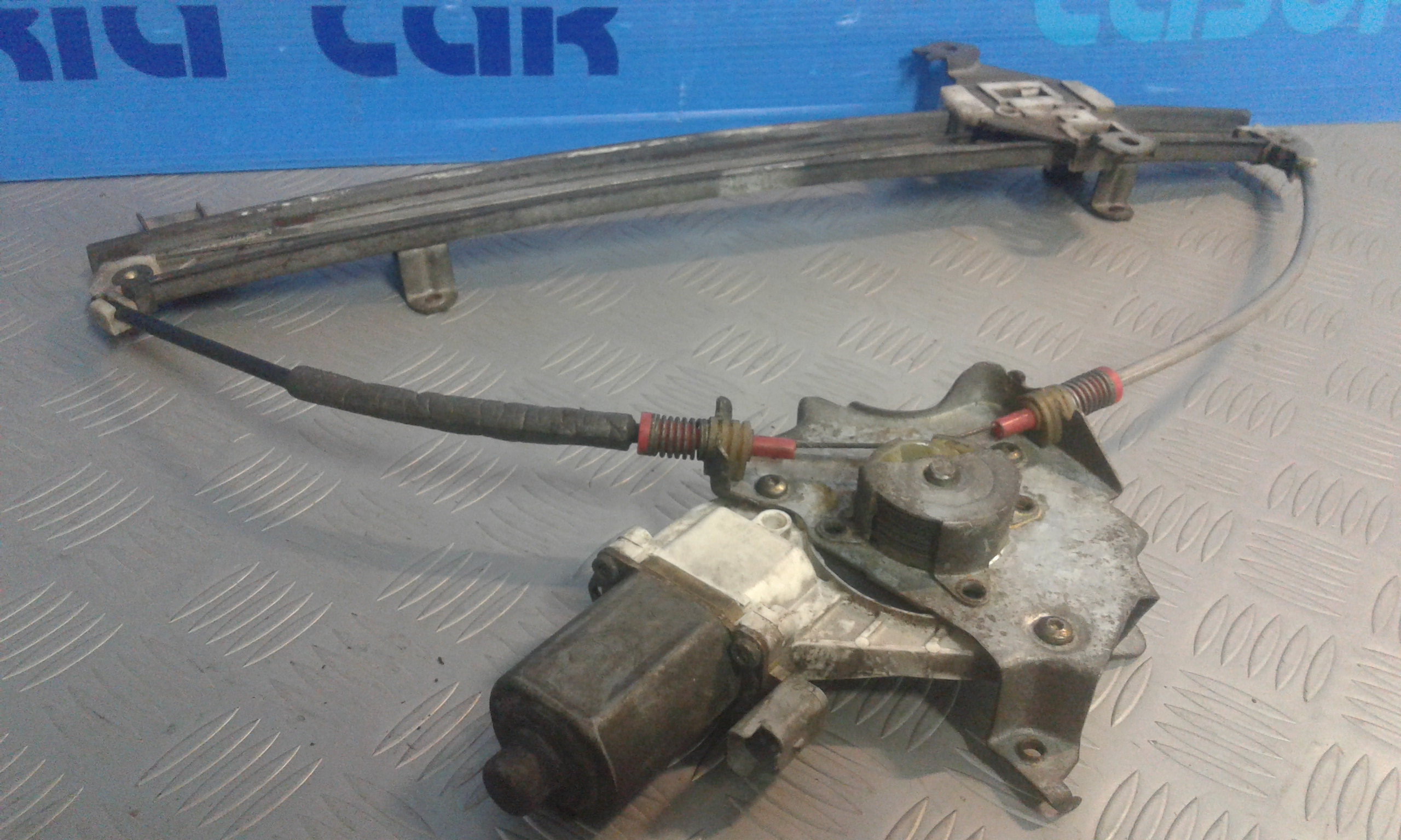 Alzacristallo Porta Ant. Sinistro Usato