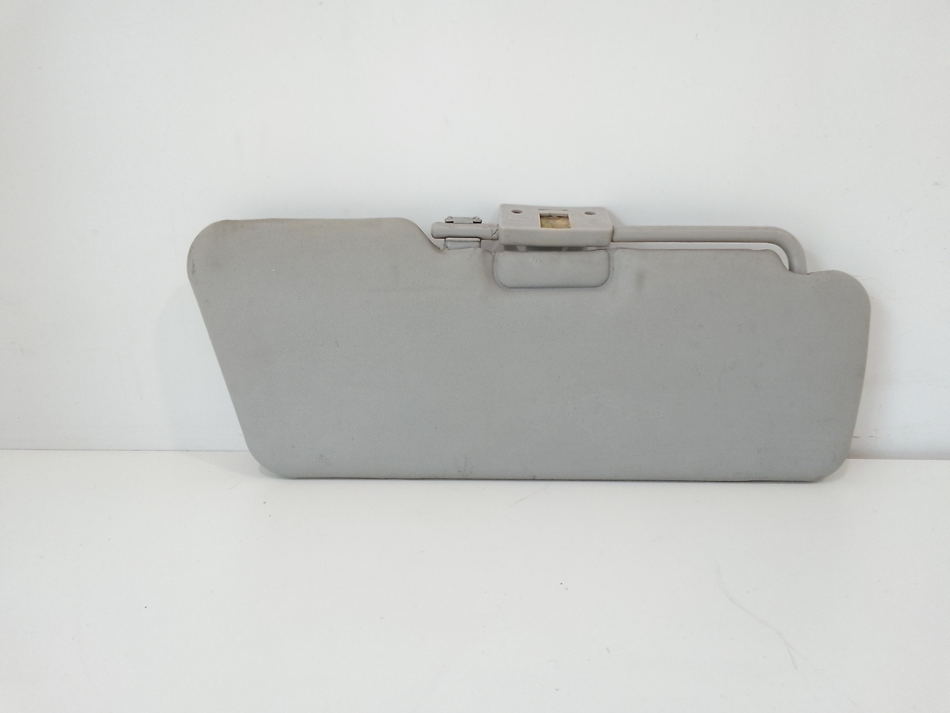 Aletta Parasole Parabrezza Sinistro 735244330 Usato