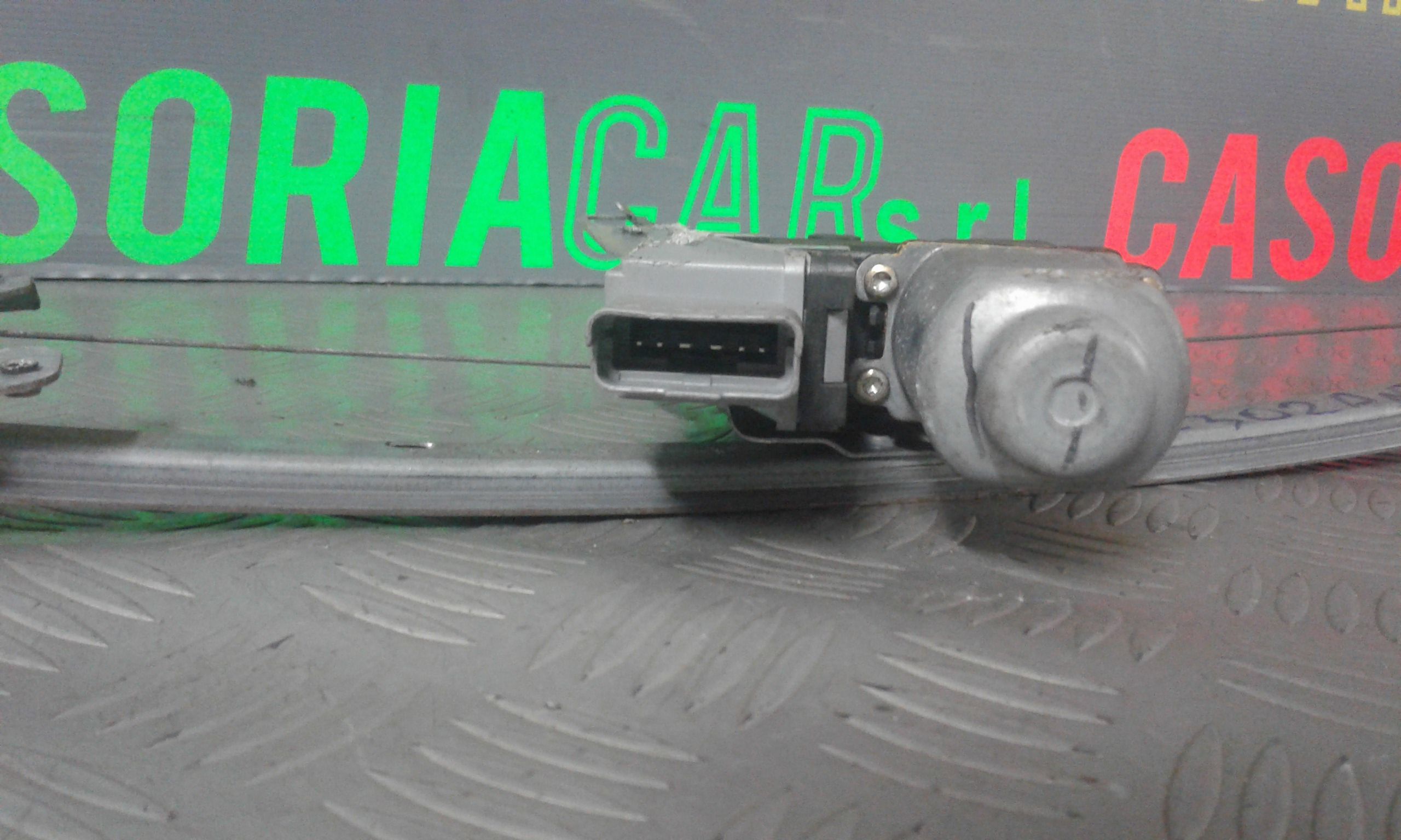 Alzacristallo Porta Ant. Destro 9222N6 Usato