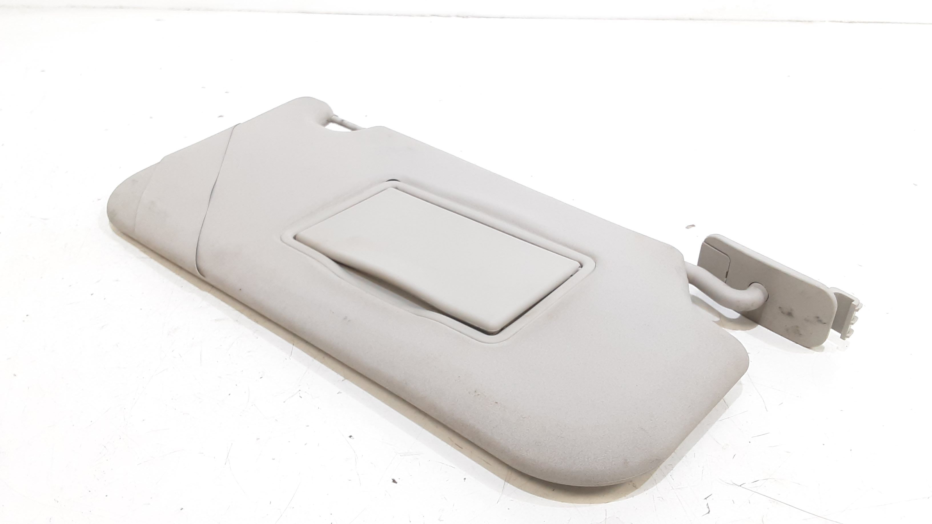 Aletta Parasole Parabrezza Destro 2019043 Usato