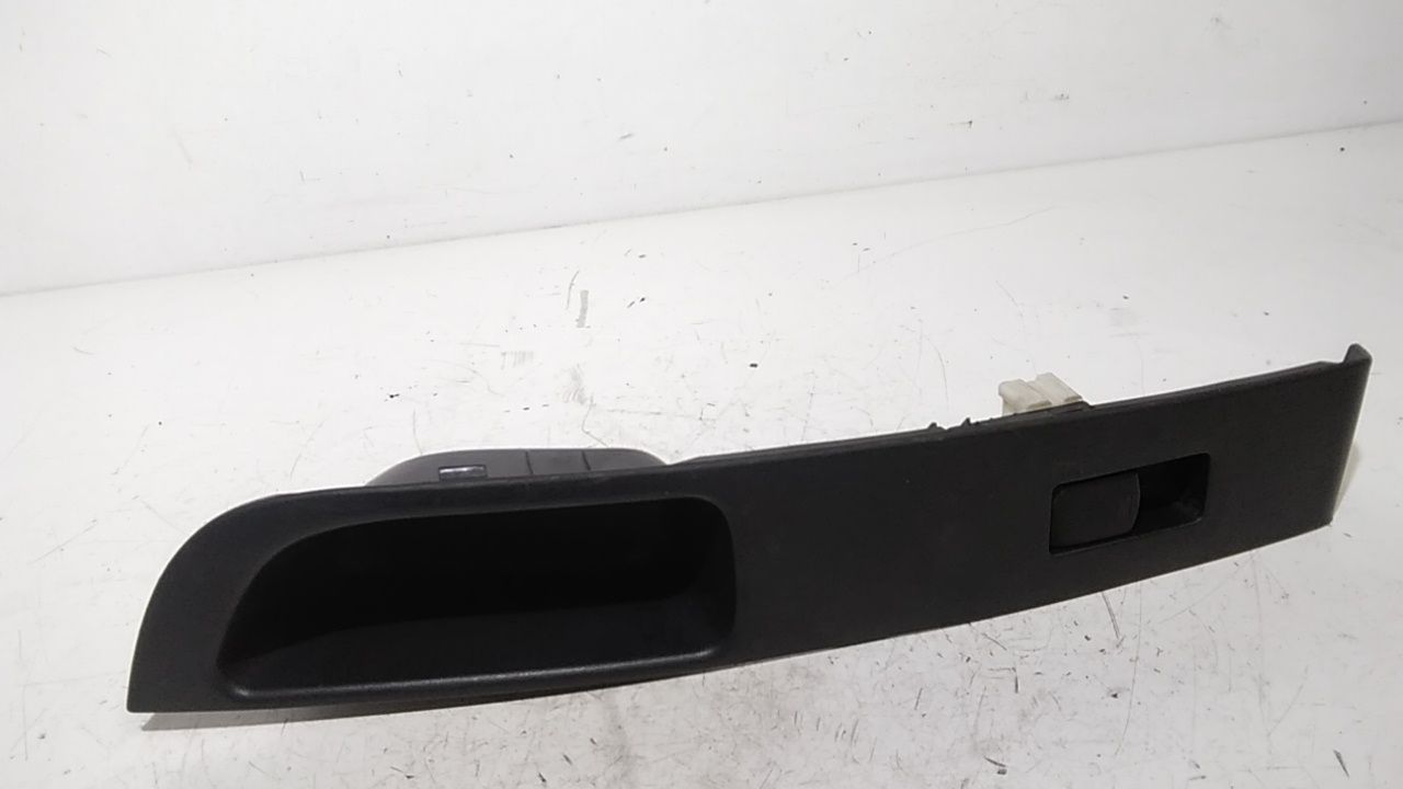 Interruttore Alzacristalli Porta Ant. Destro Usato