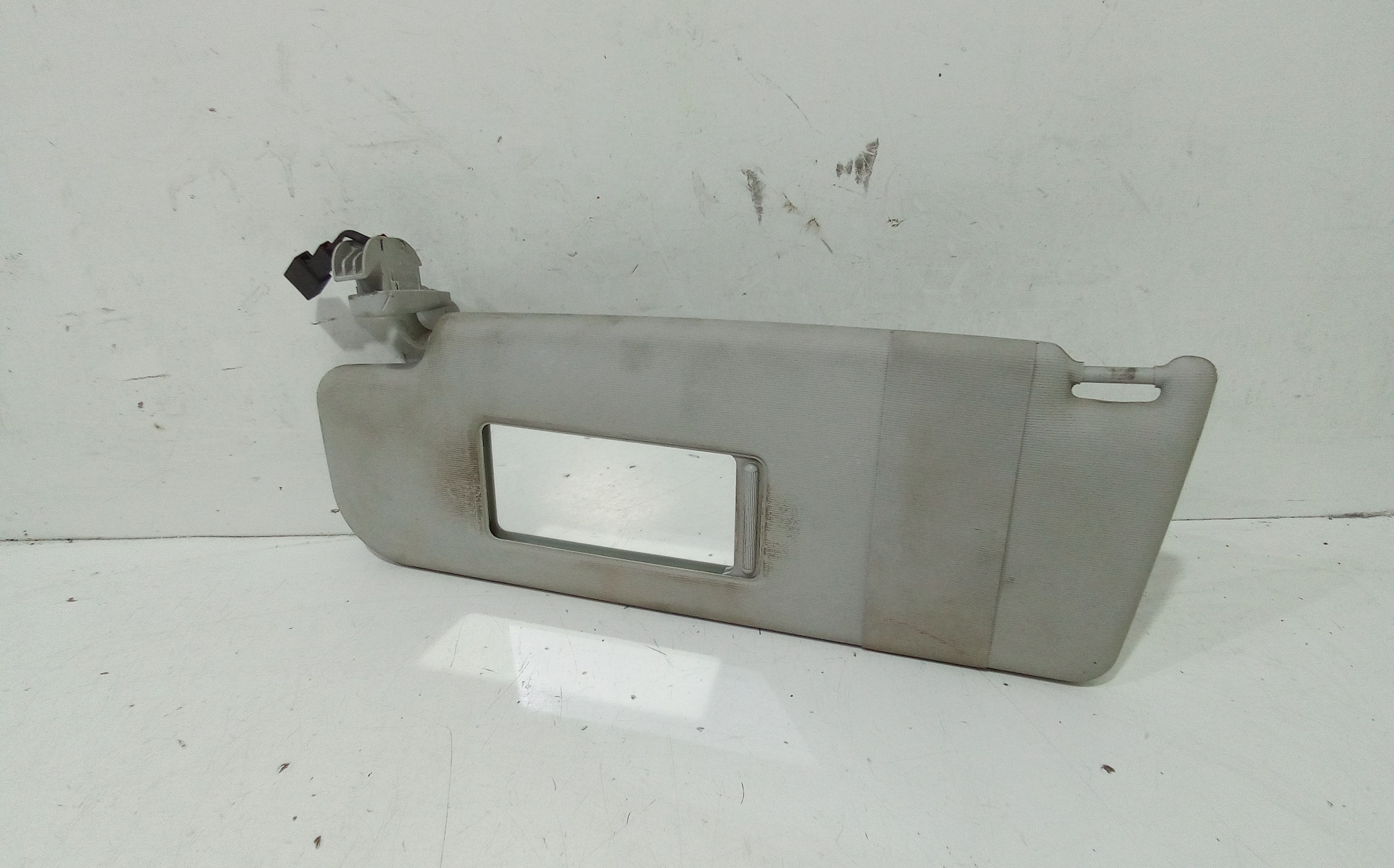 Aletta Parasole Parabrezza Sinistro 6Q0857551F2F4 Usato