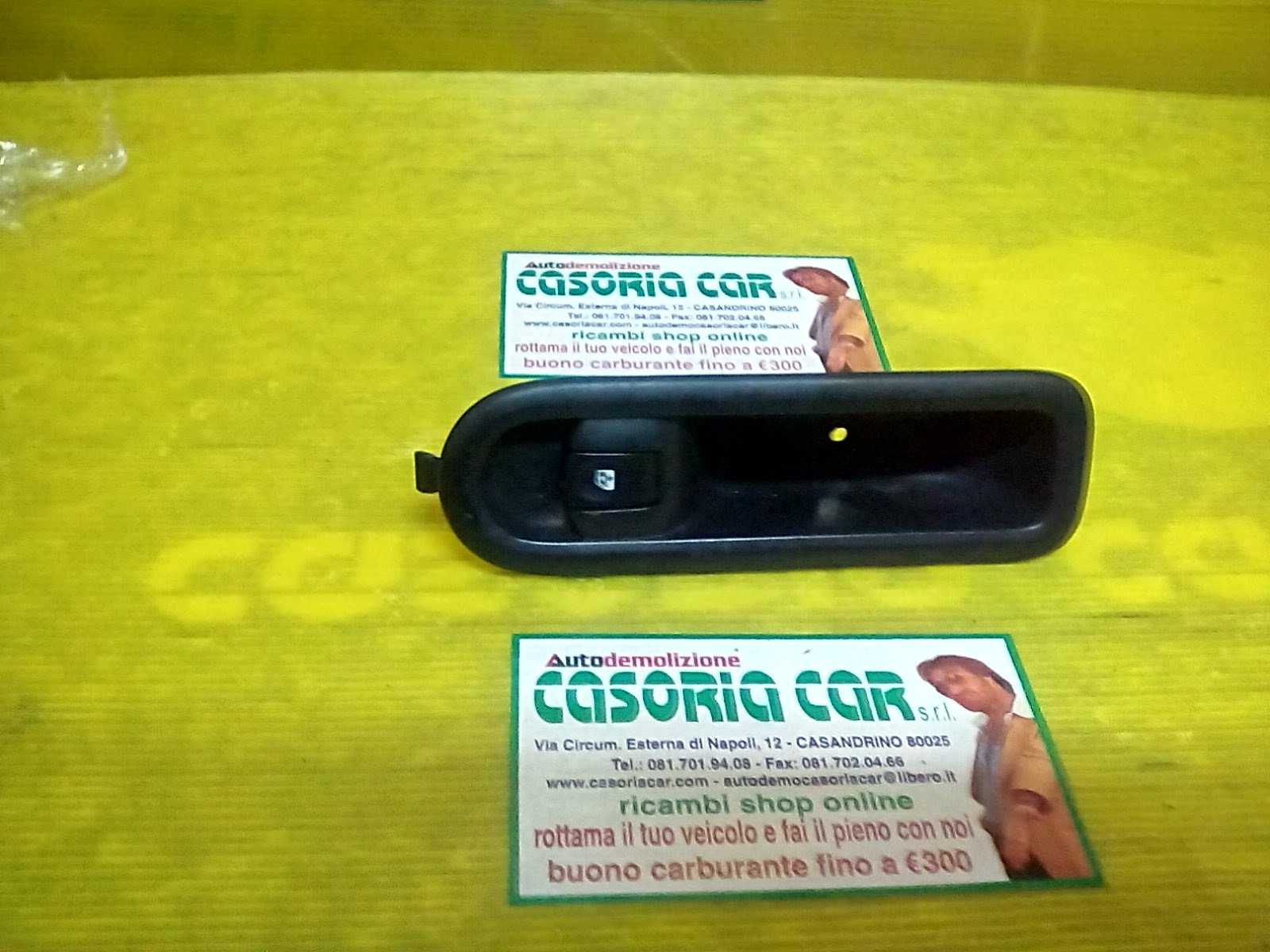 Interruttore Alzacristalli Porta Ant. Destro 8200214936 Usato