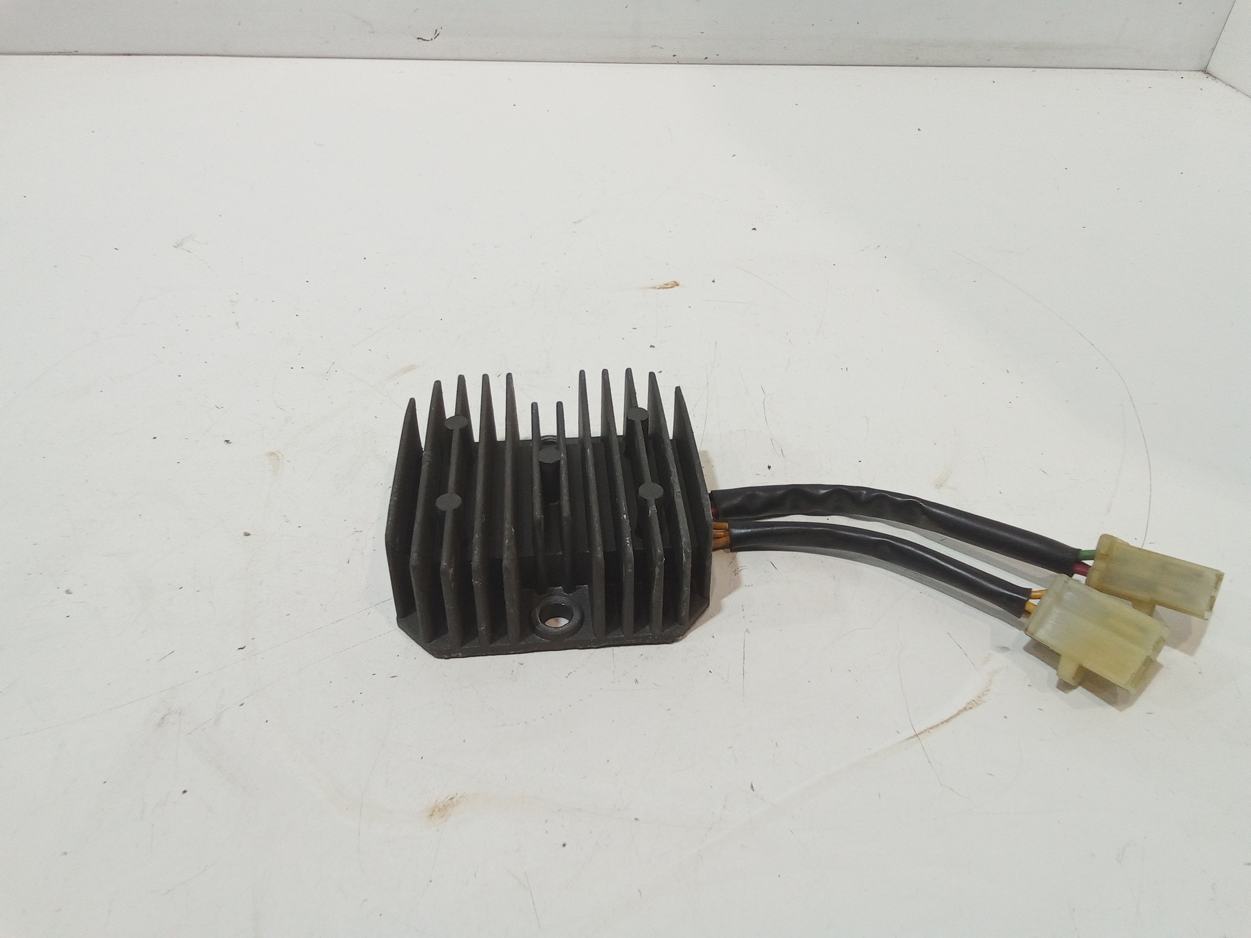 Regolatore Tensione Usato