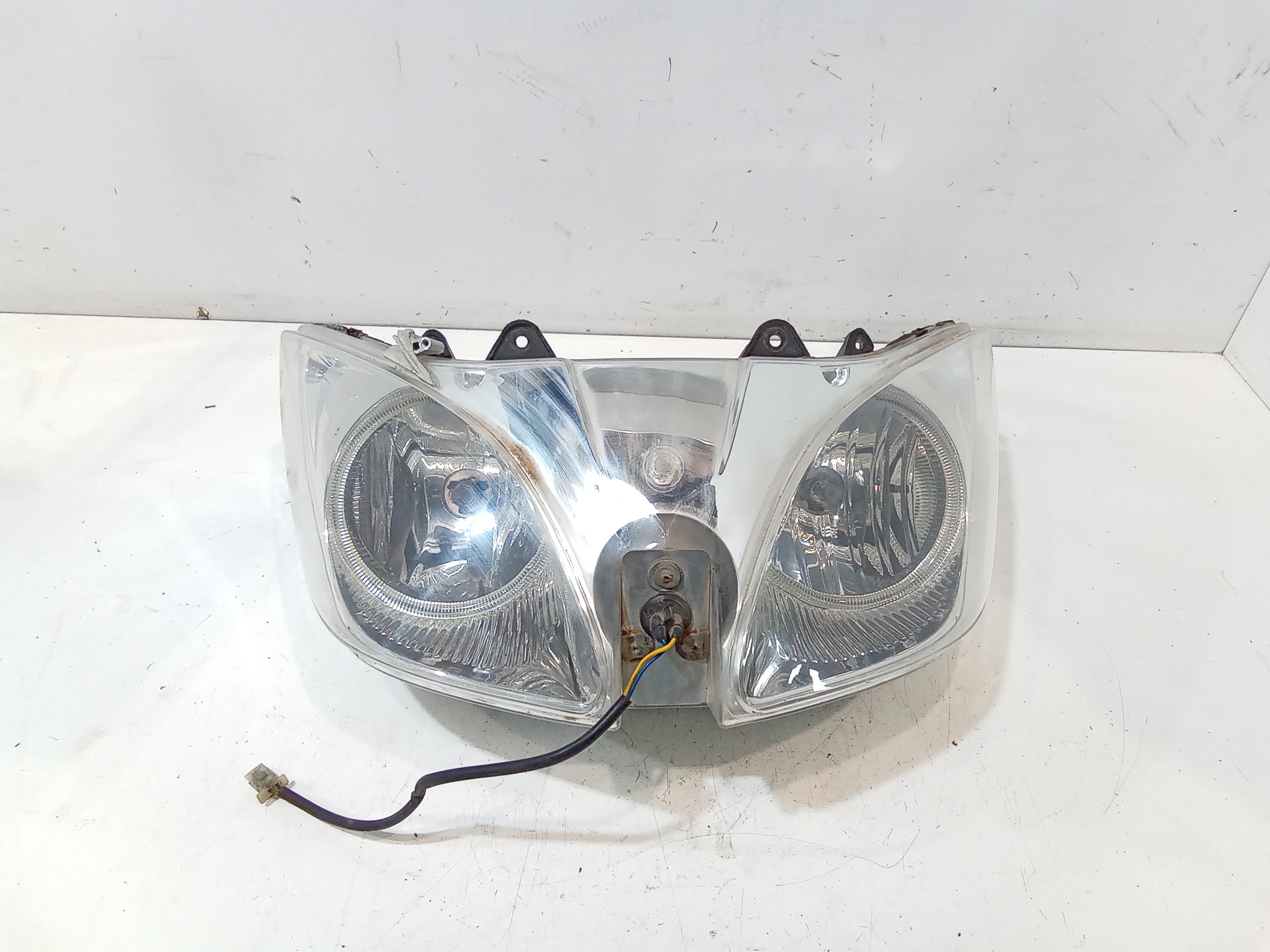 Faro Anteriore Usato