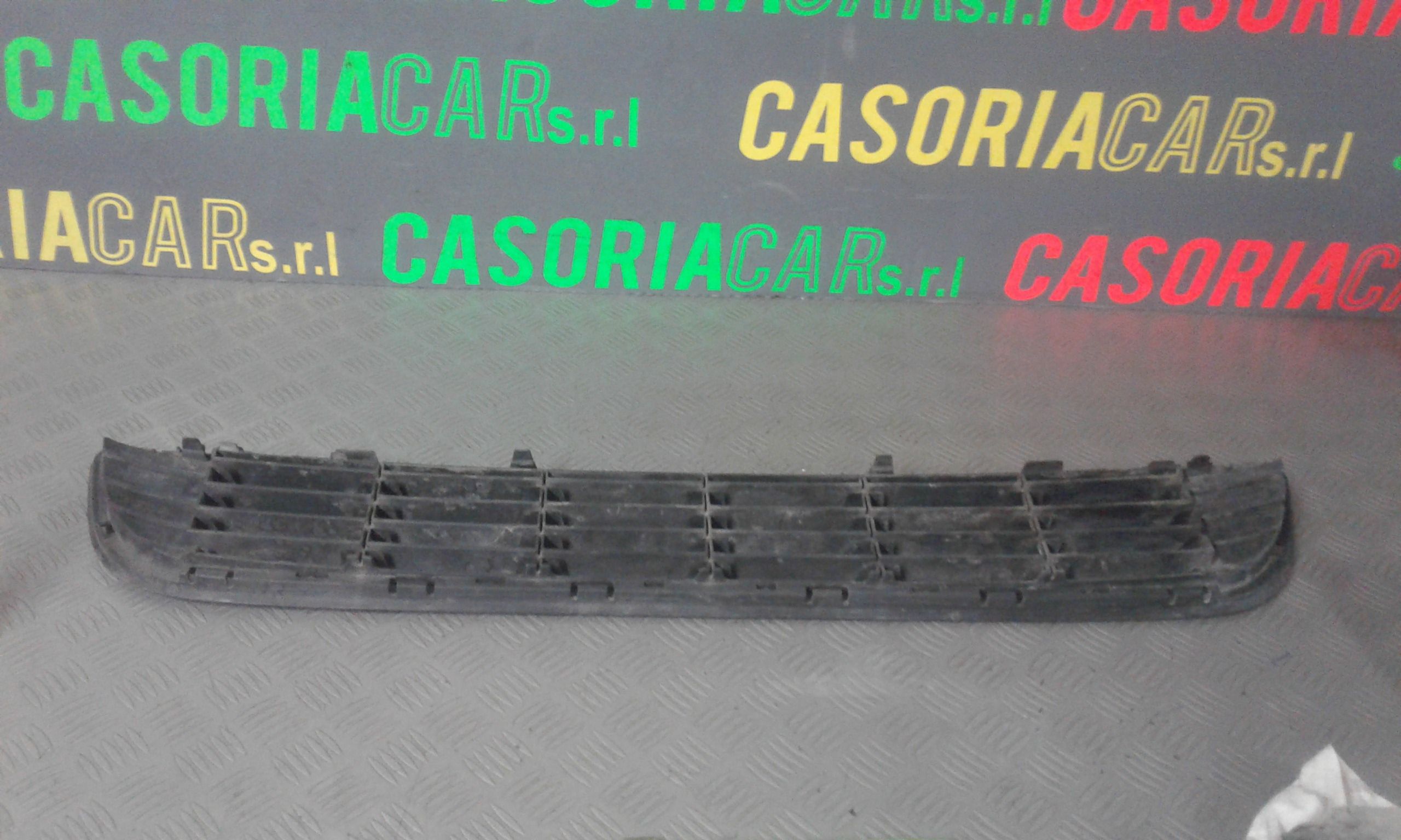 Griglia Paraurti Ant. 1613572680 Usato