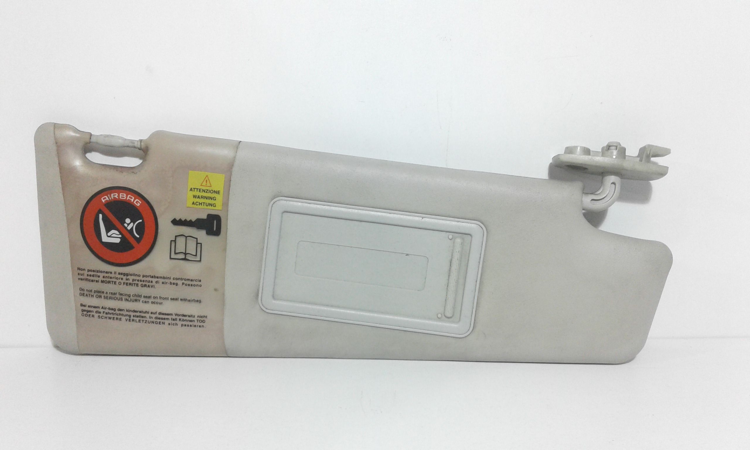 Aletta Parasole Parabrezza Destro 735361684 Usato