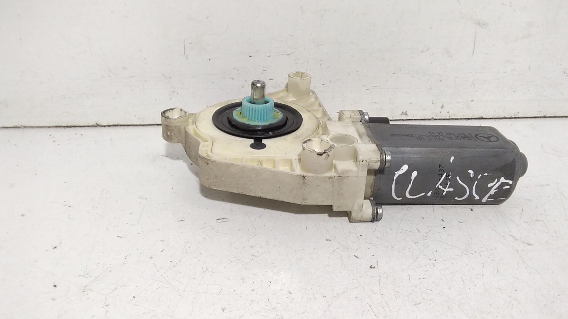 Motorino Alzacristallo Porta Ant. Destro A1698204242 Usato