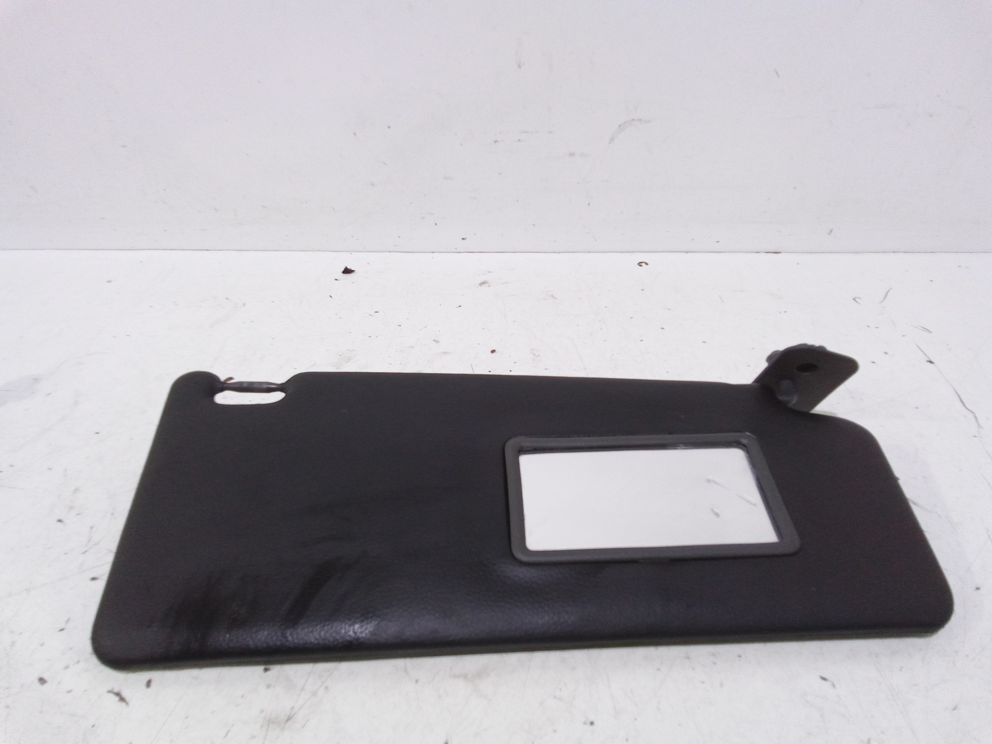 Aletta Parasole Parabrezza Destro 735295147 Usato