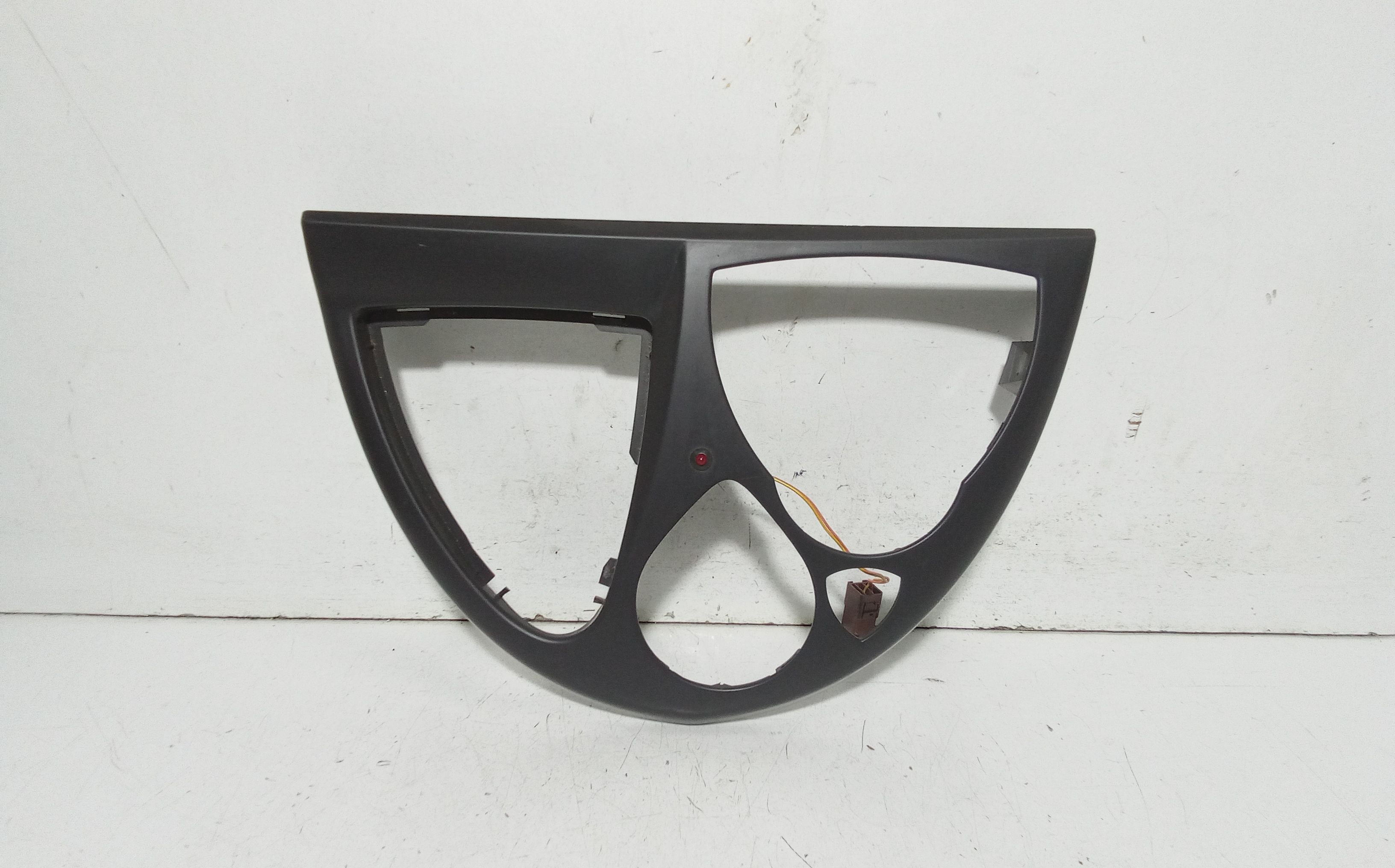 Rivestimento Centr. Cruscotto, Mascherina Portastrumenti Centr. Cruscotto Usato