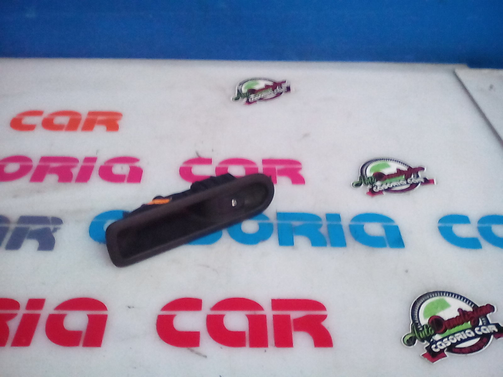 Interruttore Alzacristalli Porta Post. Sinistro 8200214936 Usato