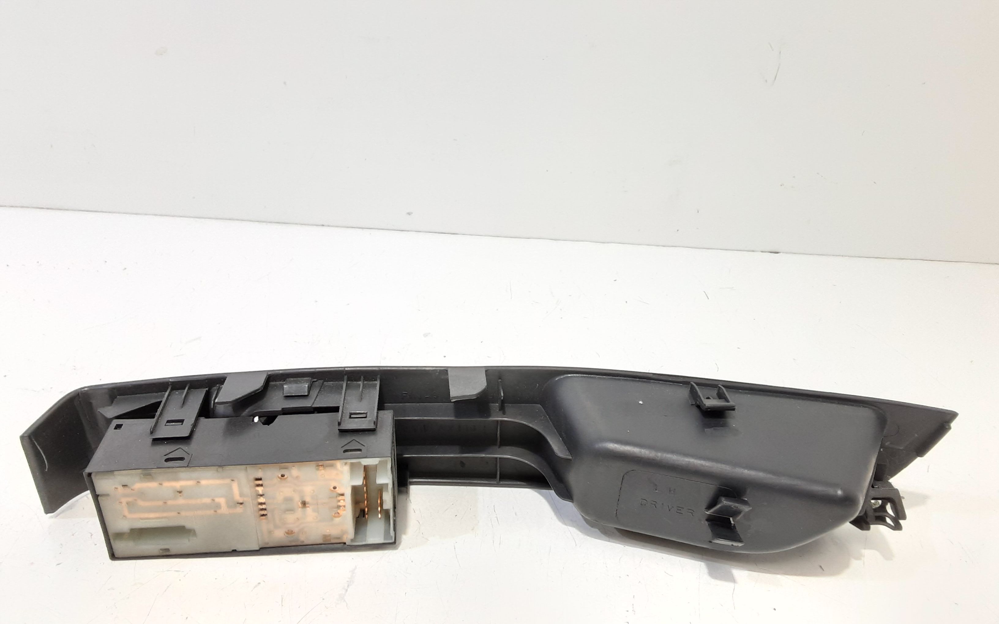 Interruttore Alzacristalli Porta Ant. Sinistro Usato