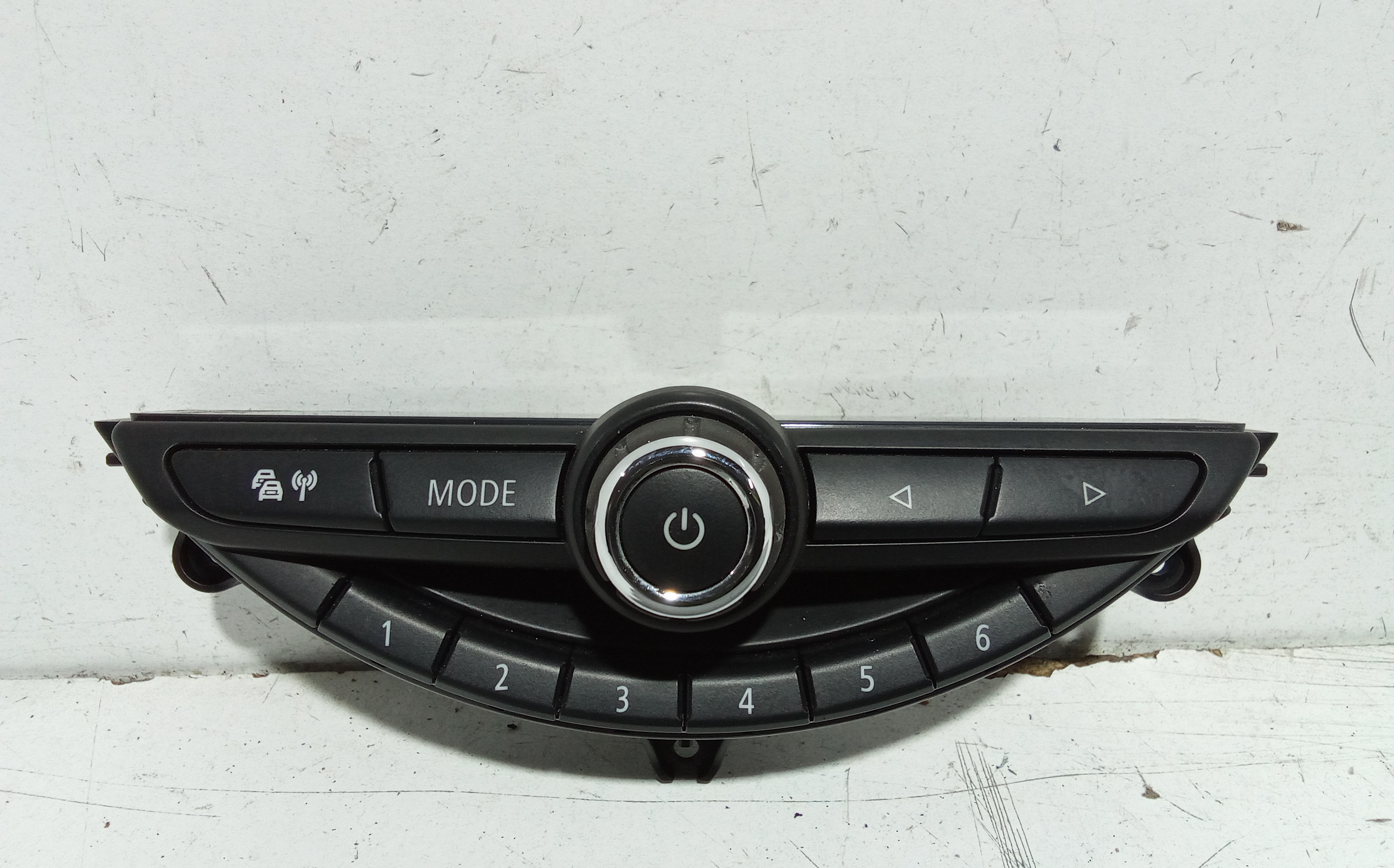 Blocco Comandi Autoradio 61319354505 Usato