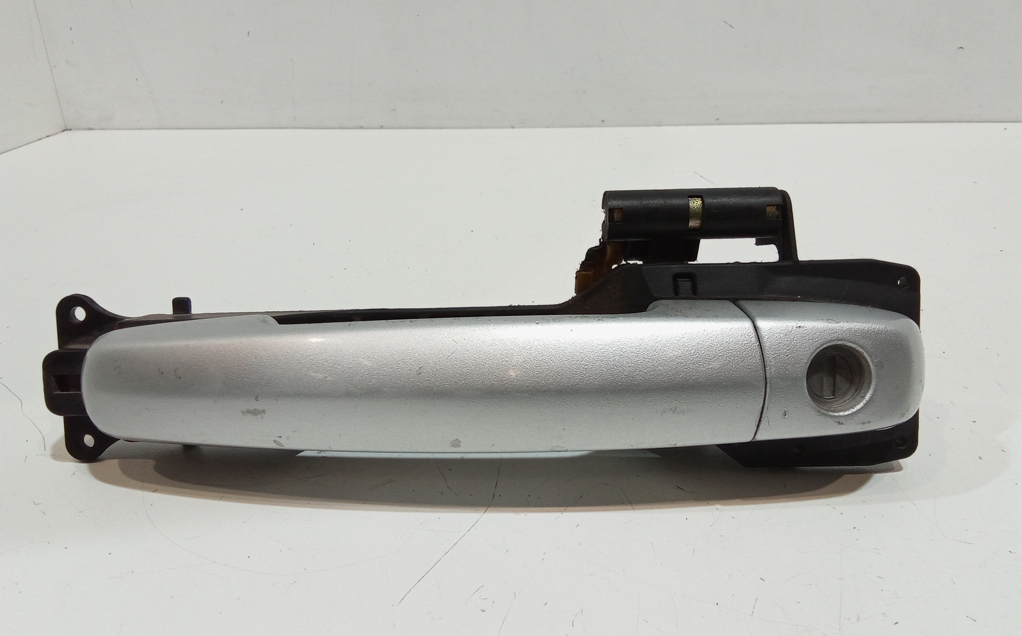 Maniglia Porta Ant. Sinistro 8281063811ZCC Usato