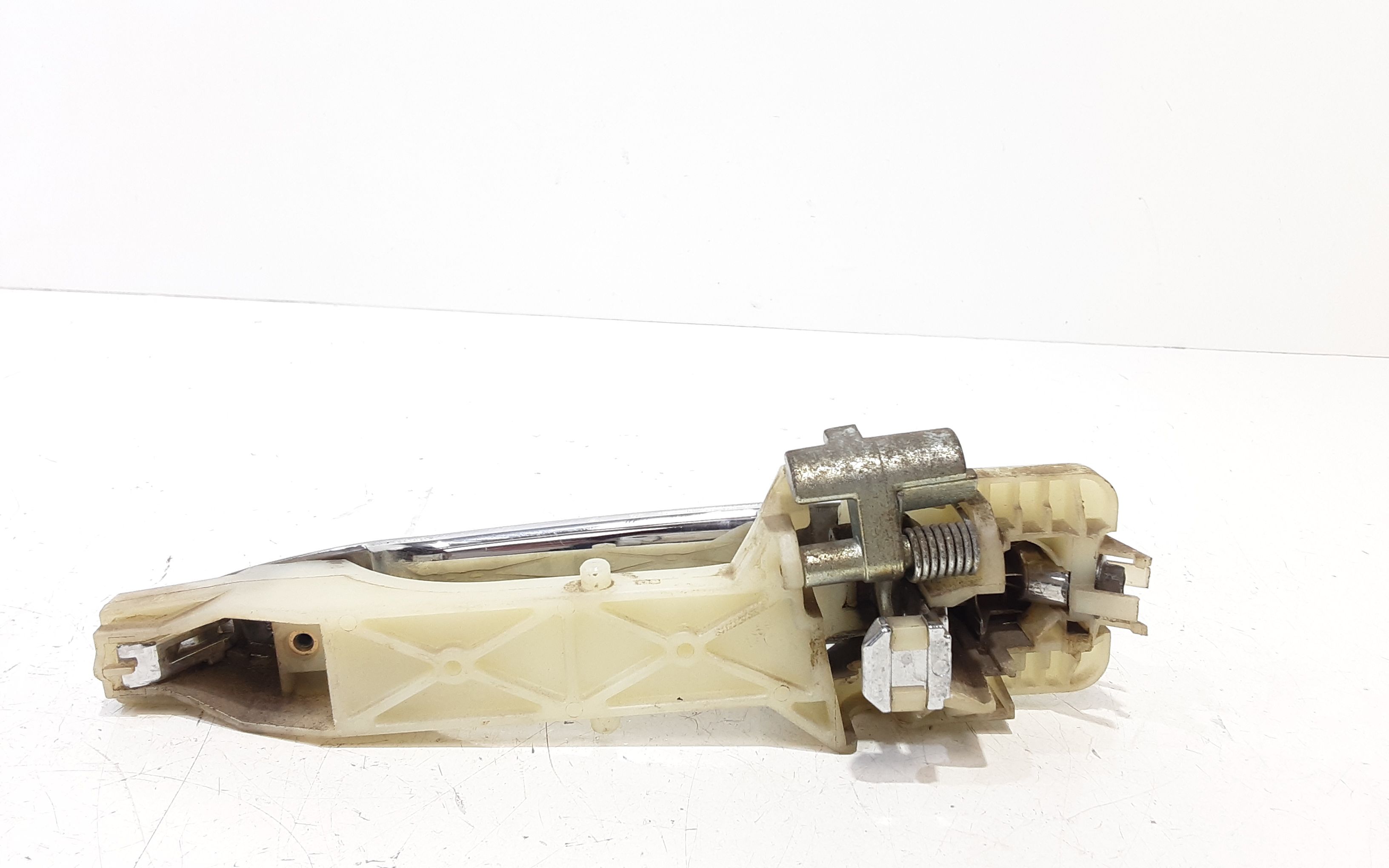 Maniglia Porta Ant. Destro 826501D000 Usato