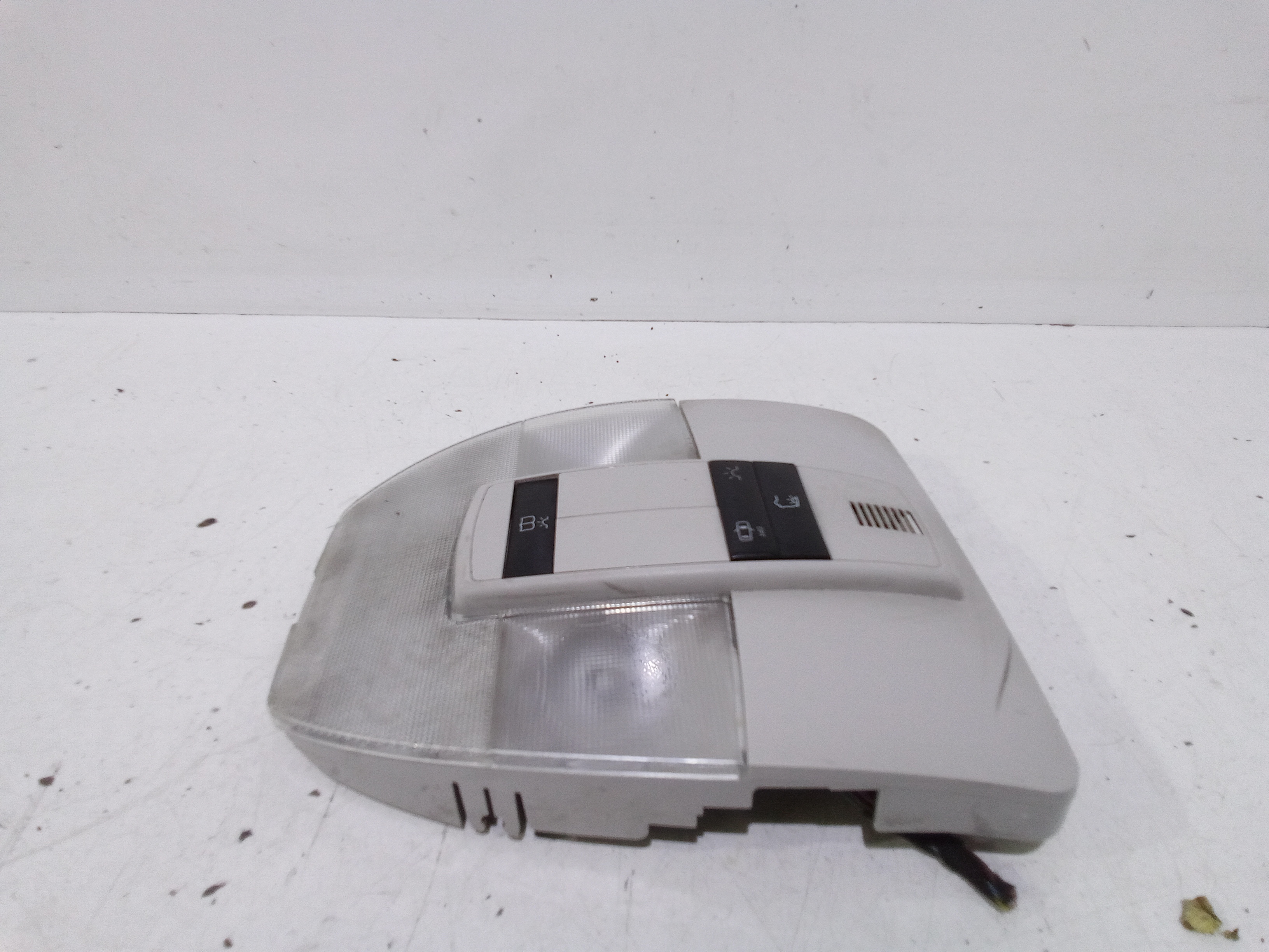 Luce Cortesia Ant. Tetto A16982039017H52 Usato