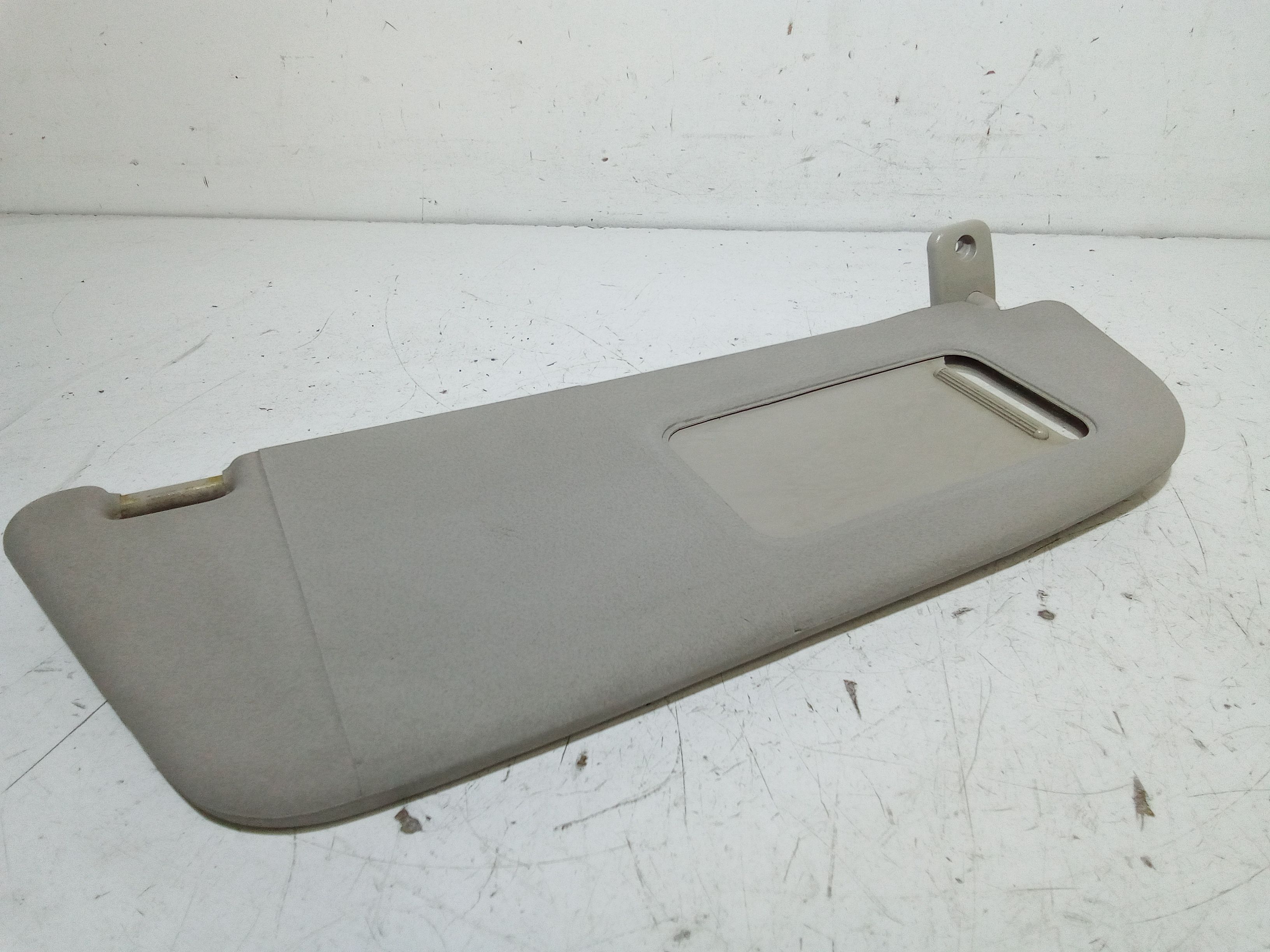 Aletta Parasole Parabrezza Destro 24409344 Usato