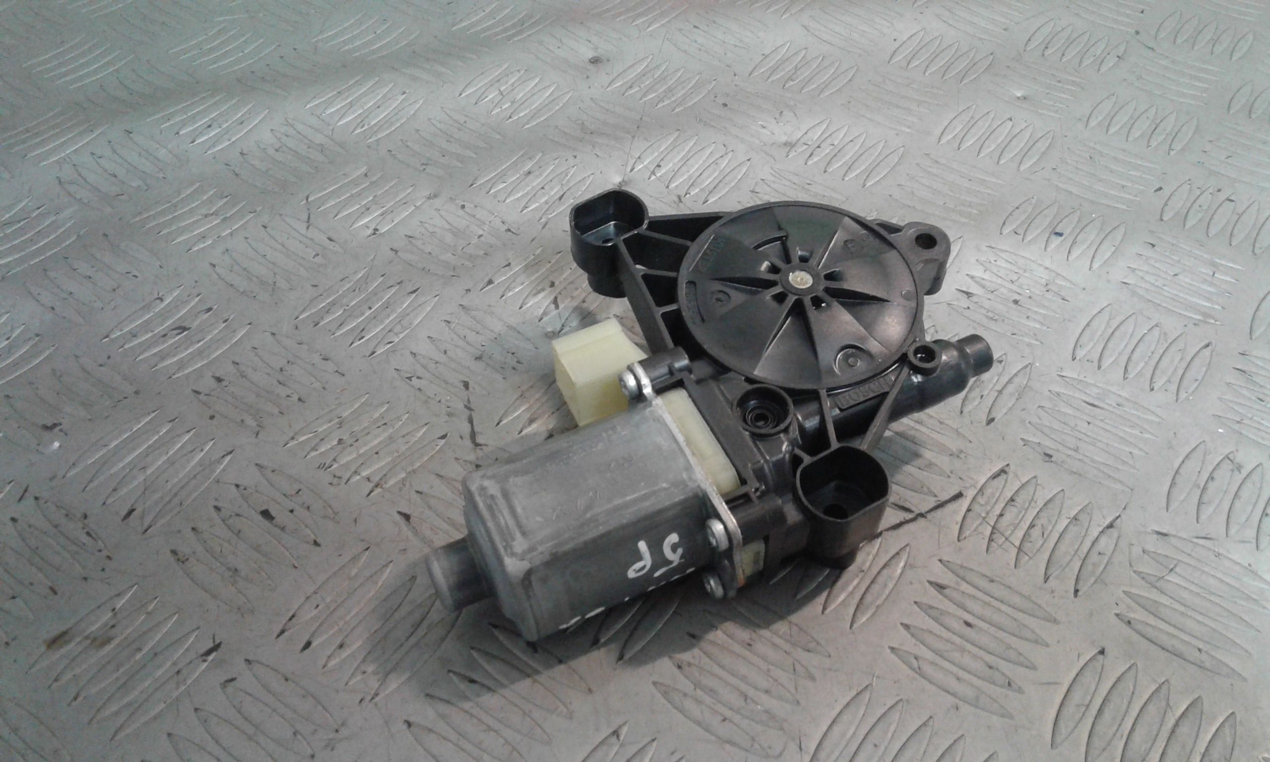 Motorino Alzacristallo Porta Ant. Sinistro 5Q0959802B Usato